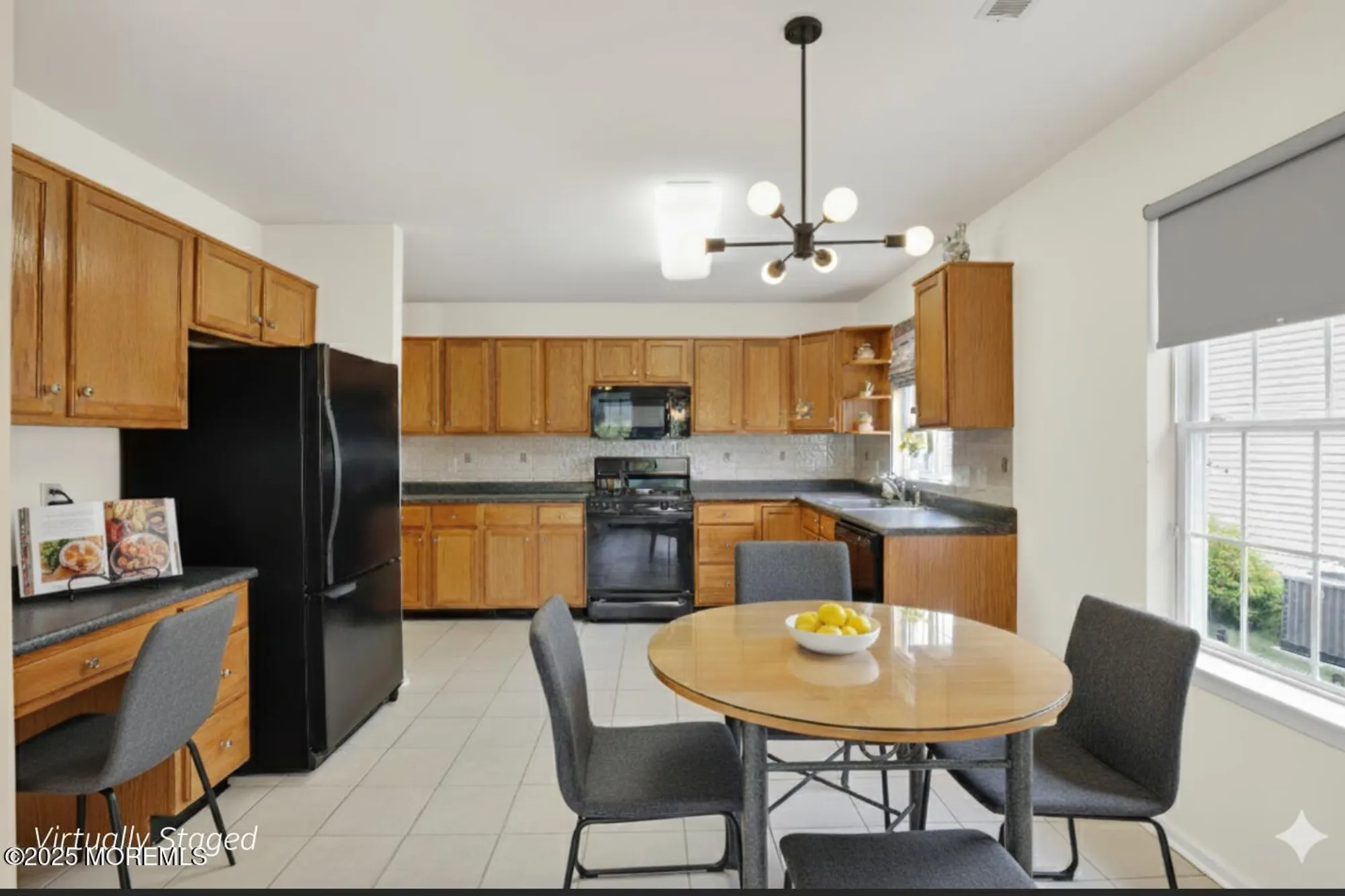 Property Slideshow image 9 of 25 | 1 spyglass dr, Jackson, NJ, 08527