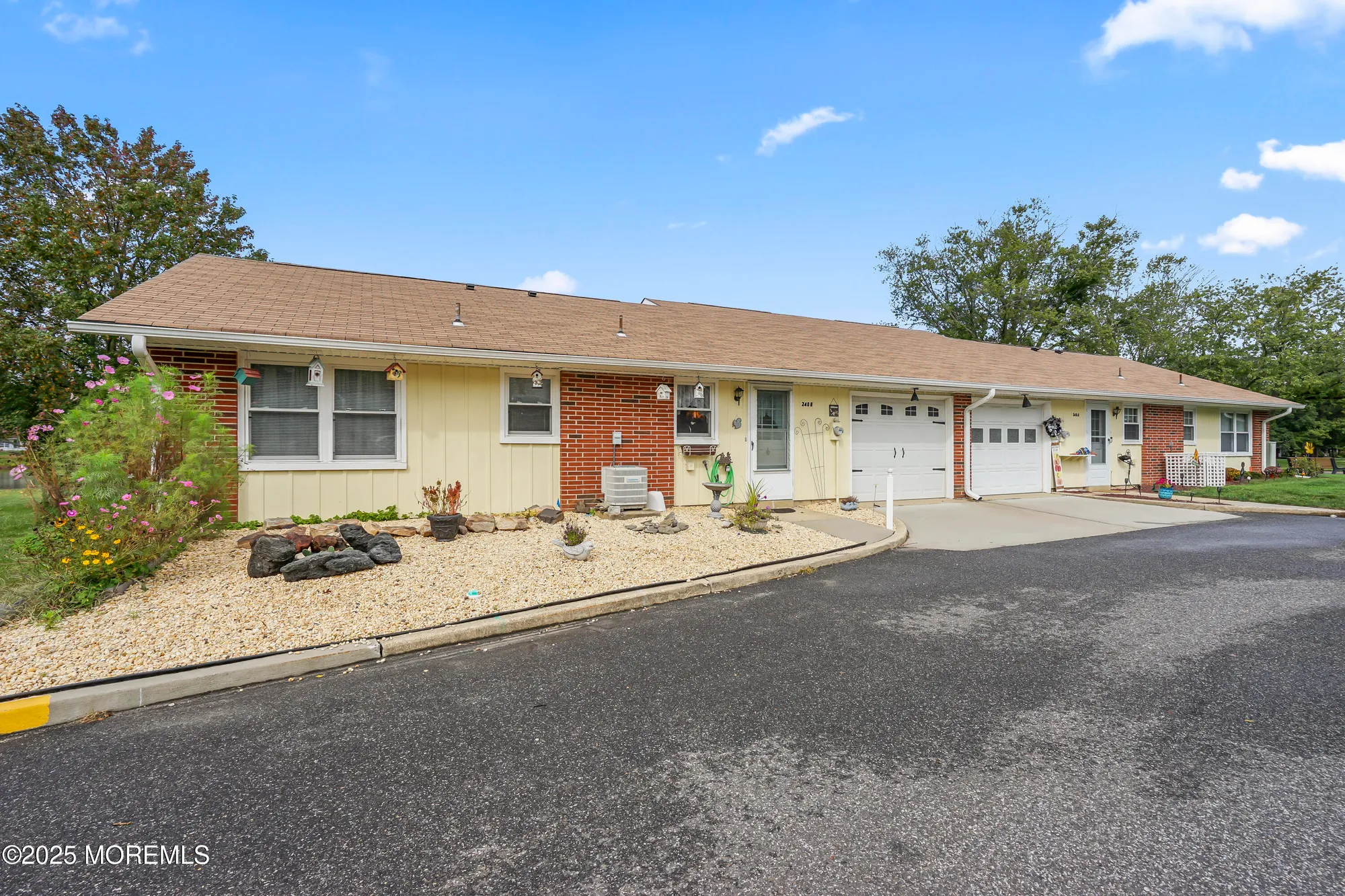 Property Slideshow image 19 of 20 | 240b huntington dr, Lakewood, NJ, 08701