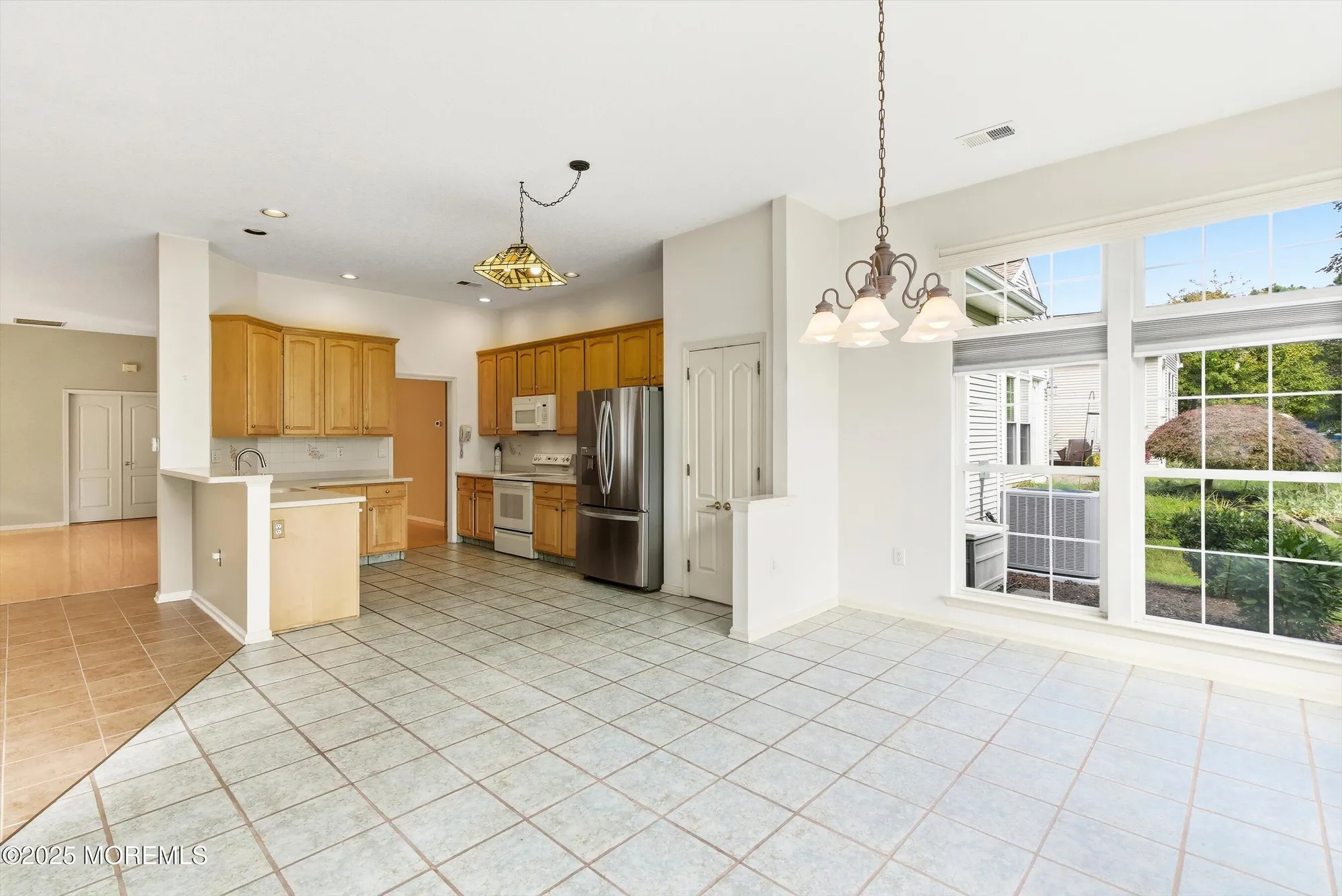 Property Slideshow image 10 of 60 | 16 greenways ln, Lakewood, NJ, 08701