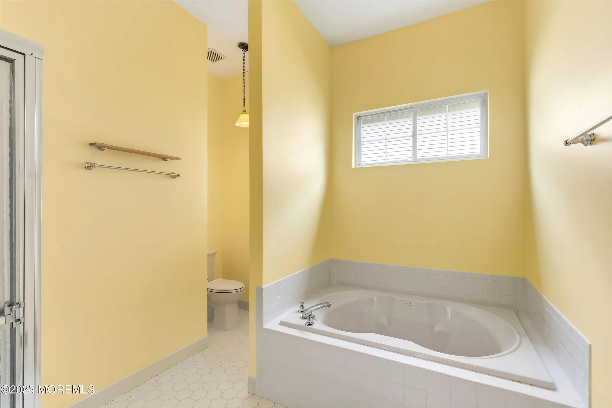 Property Slideshow image 18 of 60 | 16 greenways ln, Lakewood, NJ, 08701