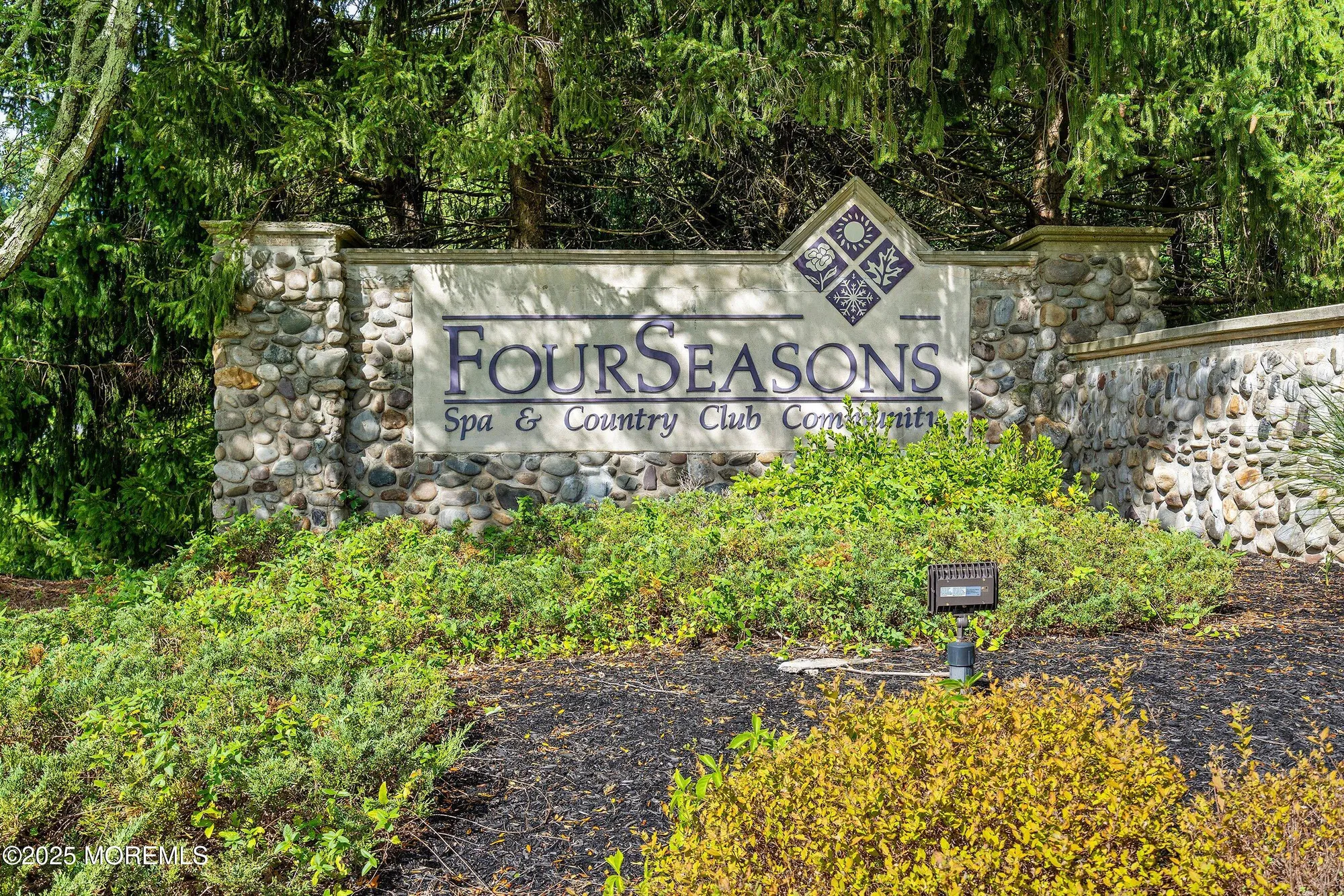 Property Slideshow image 39 of 60 | 16 greenways ln, Lakewood, NJ, 08701