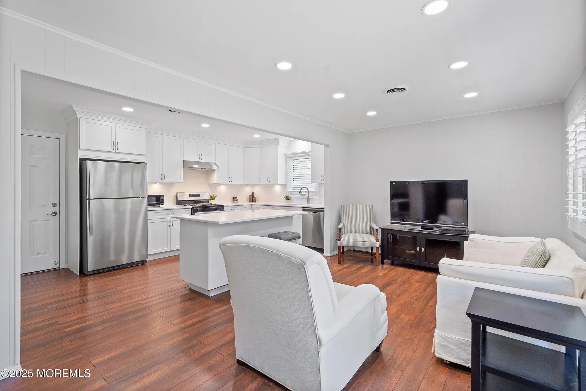 Property Slideshow image 18 of 38 | 16 manassas dr, Toms River, NJ, 08757