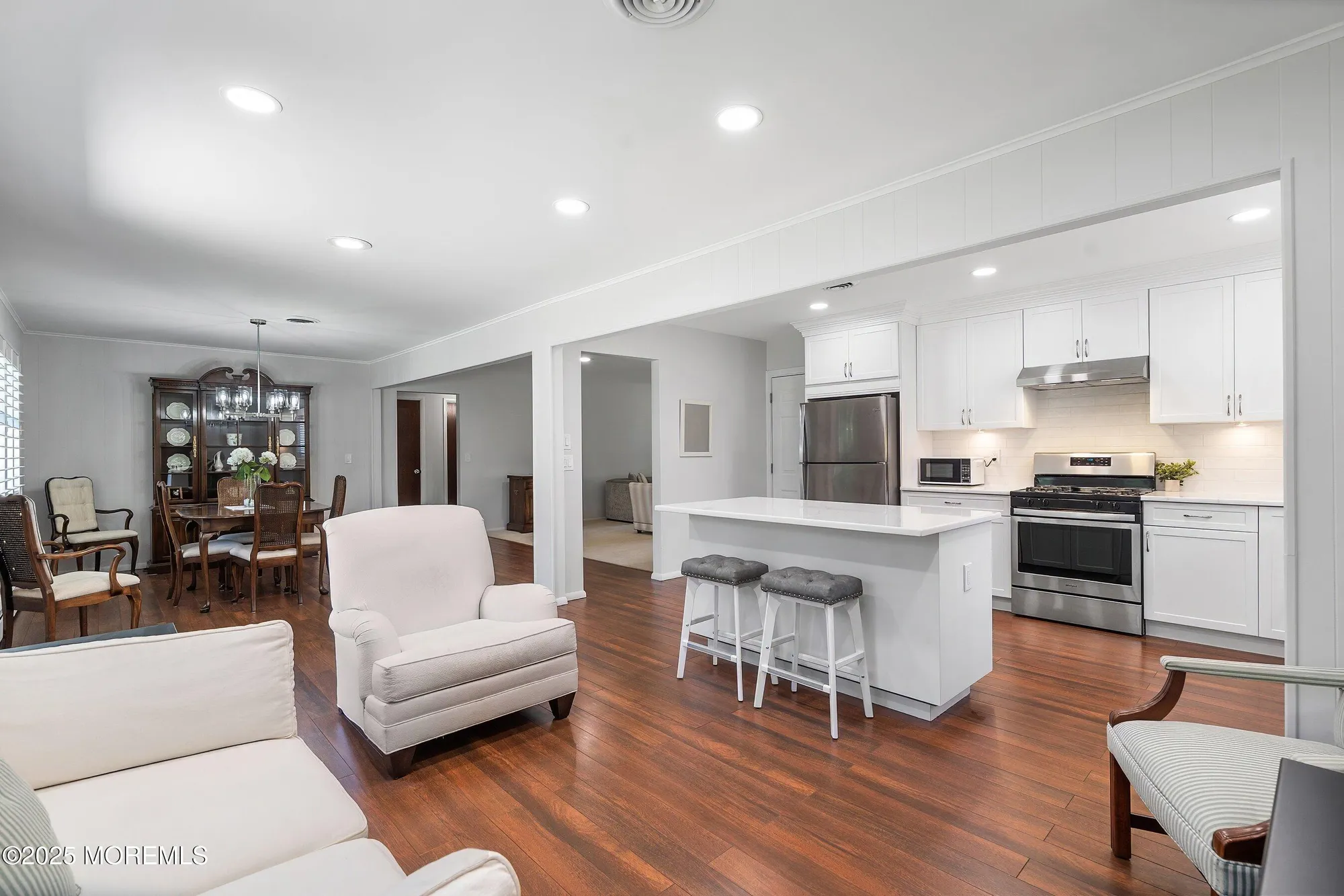 Property Slideshow image 17 of 38 | 16 manassas dr, Toms River, NJ, 08757