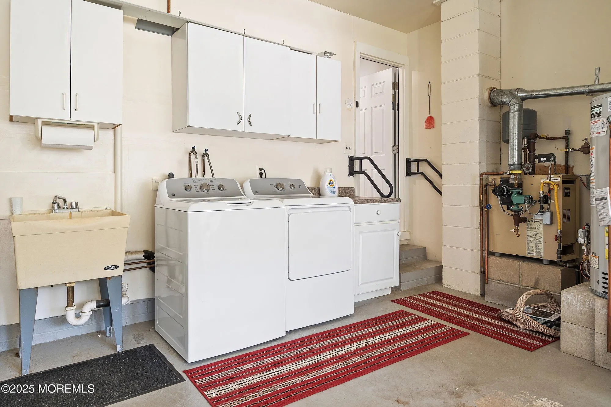 Property Slideshow image 28 of 38 | 16 manassas dr, Toms River, NJ, 08757