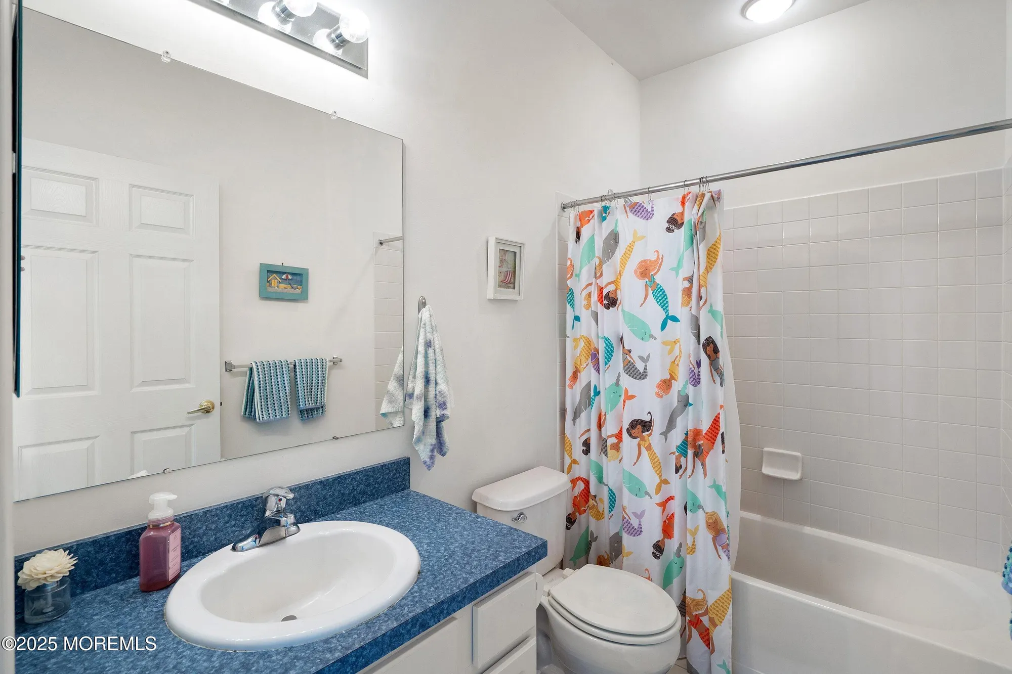 Property Slideshow image 13 of 32 | 14 vineyard way, Barnegat, NJ, 08005