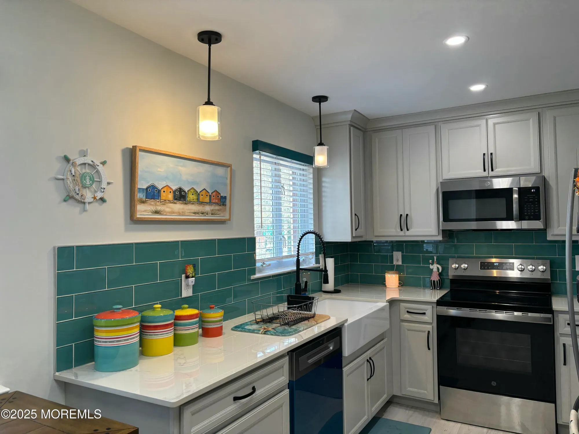 Property Slideshow image 19 of 44 | 16 crocus ln b, Whiting, NJ, 08759