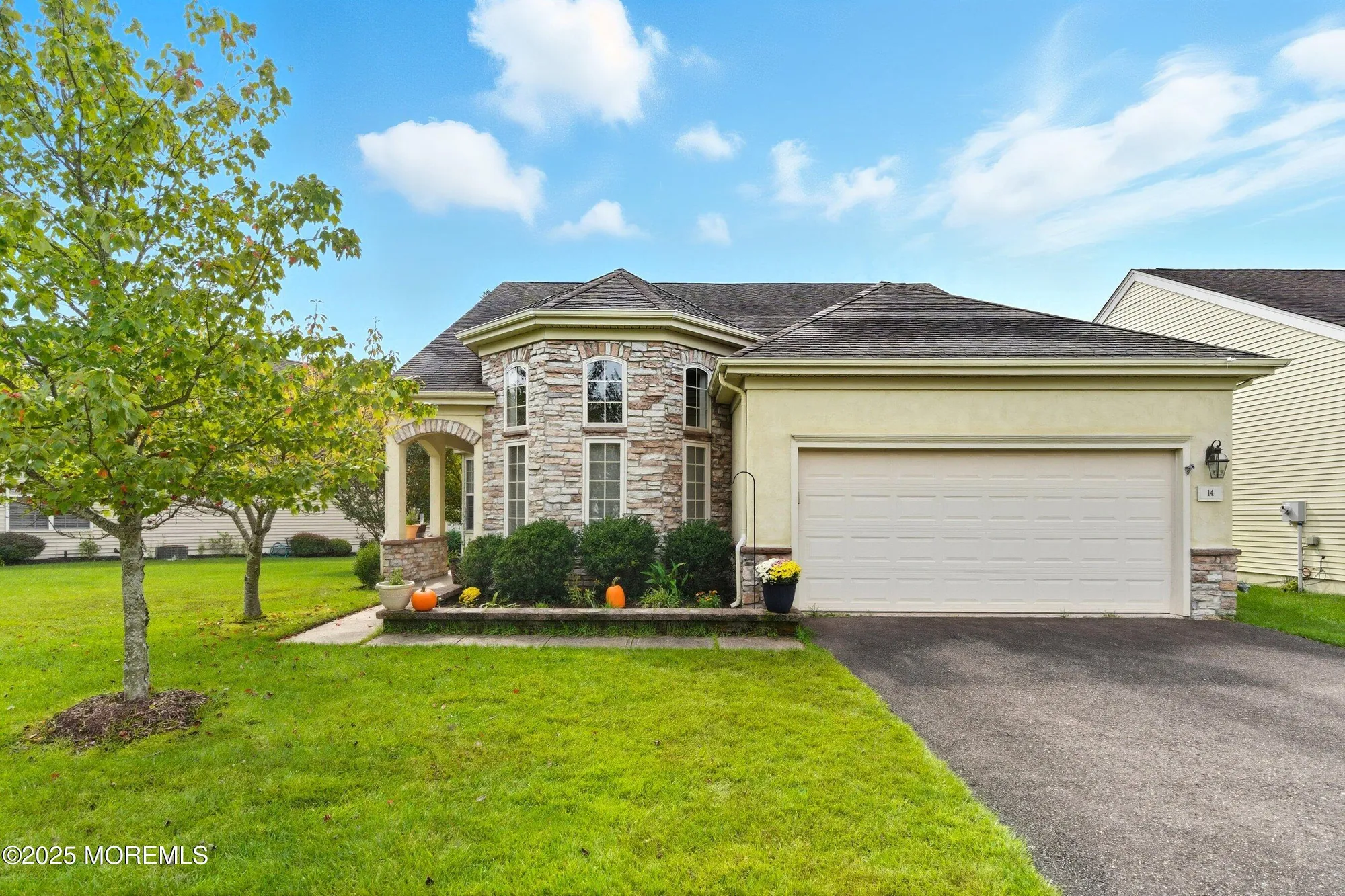 Property Slideshow image 2 of 32 | 14 vineyard way, Barnegat, NJ, 08005