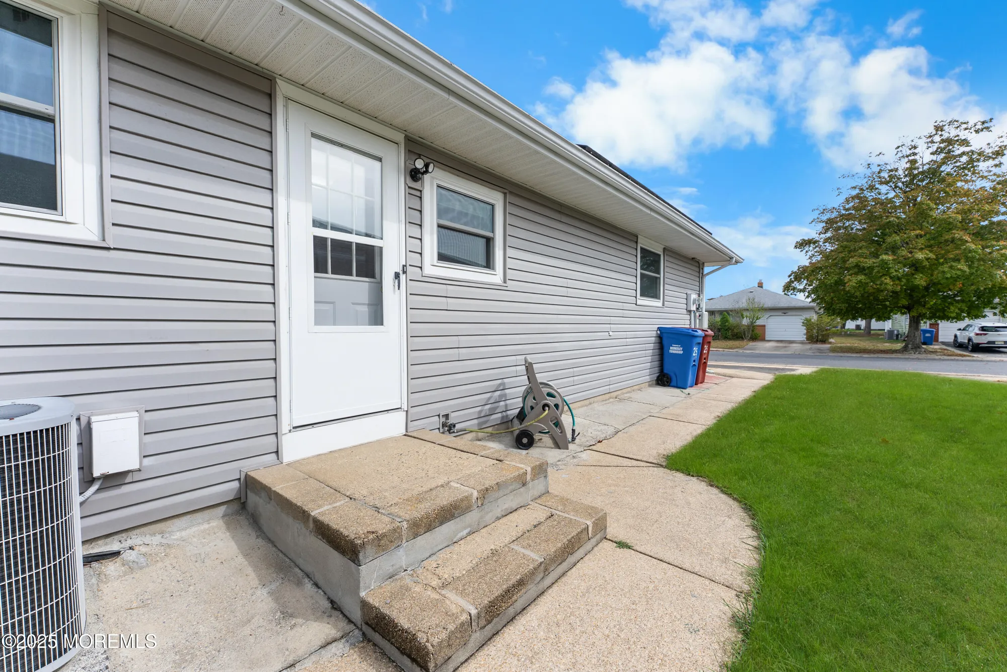 Property Slideshow image 26 of 27 | 25 saint martin pl, Toms River, NJ, 08757