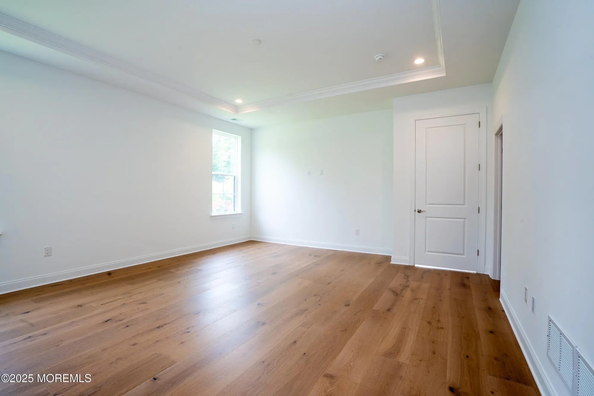 Property Slideshow image 24 of 38 | 15 ashlynn ct, Manalapan, NJ, 07726