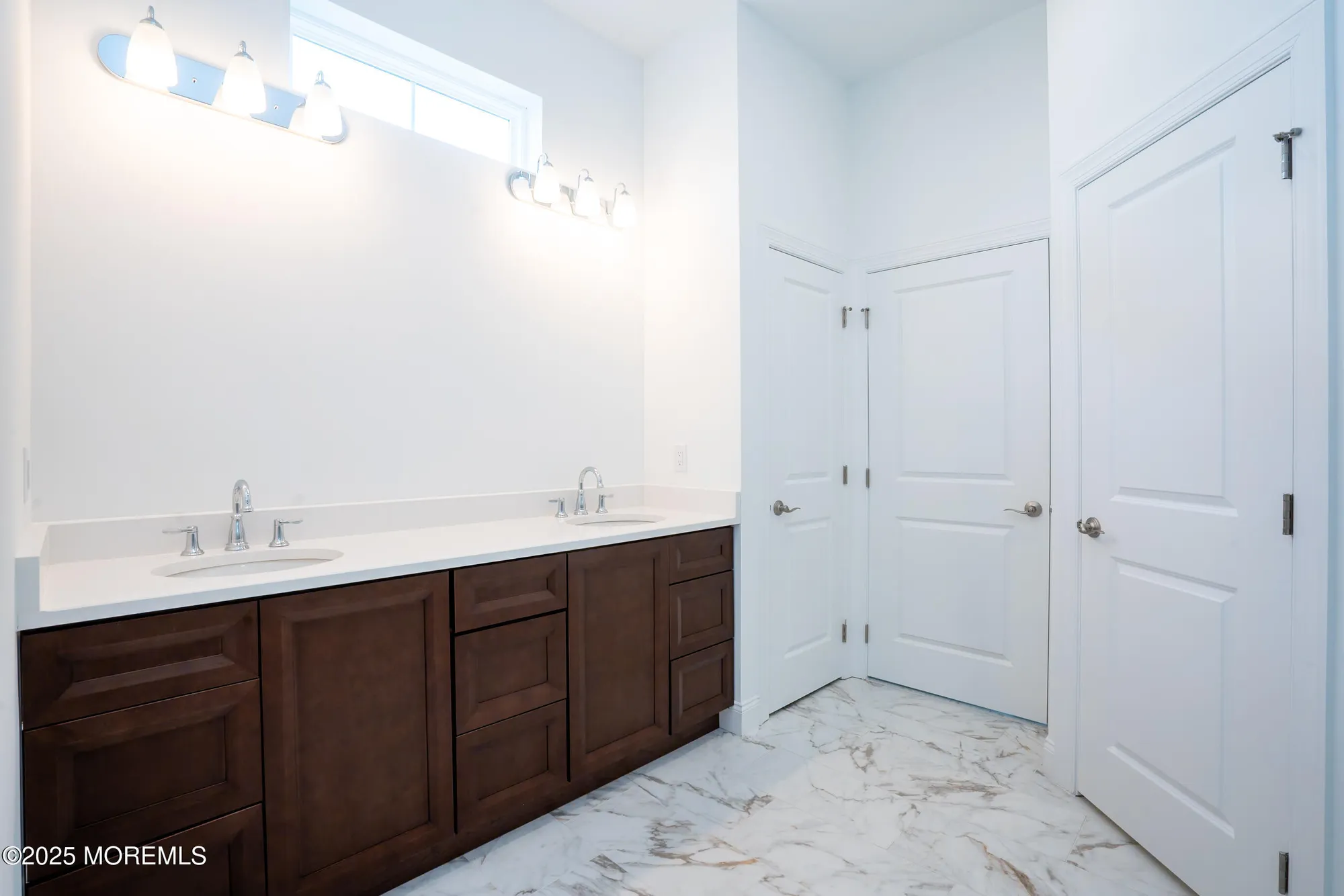 Property Slideshow image 26 of 38 | 15 ashlynn ct, Manalapan, NJ, 07726