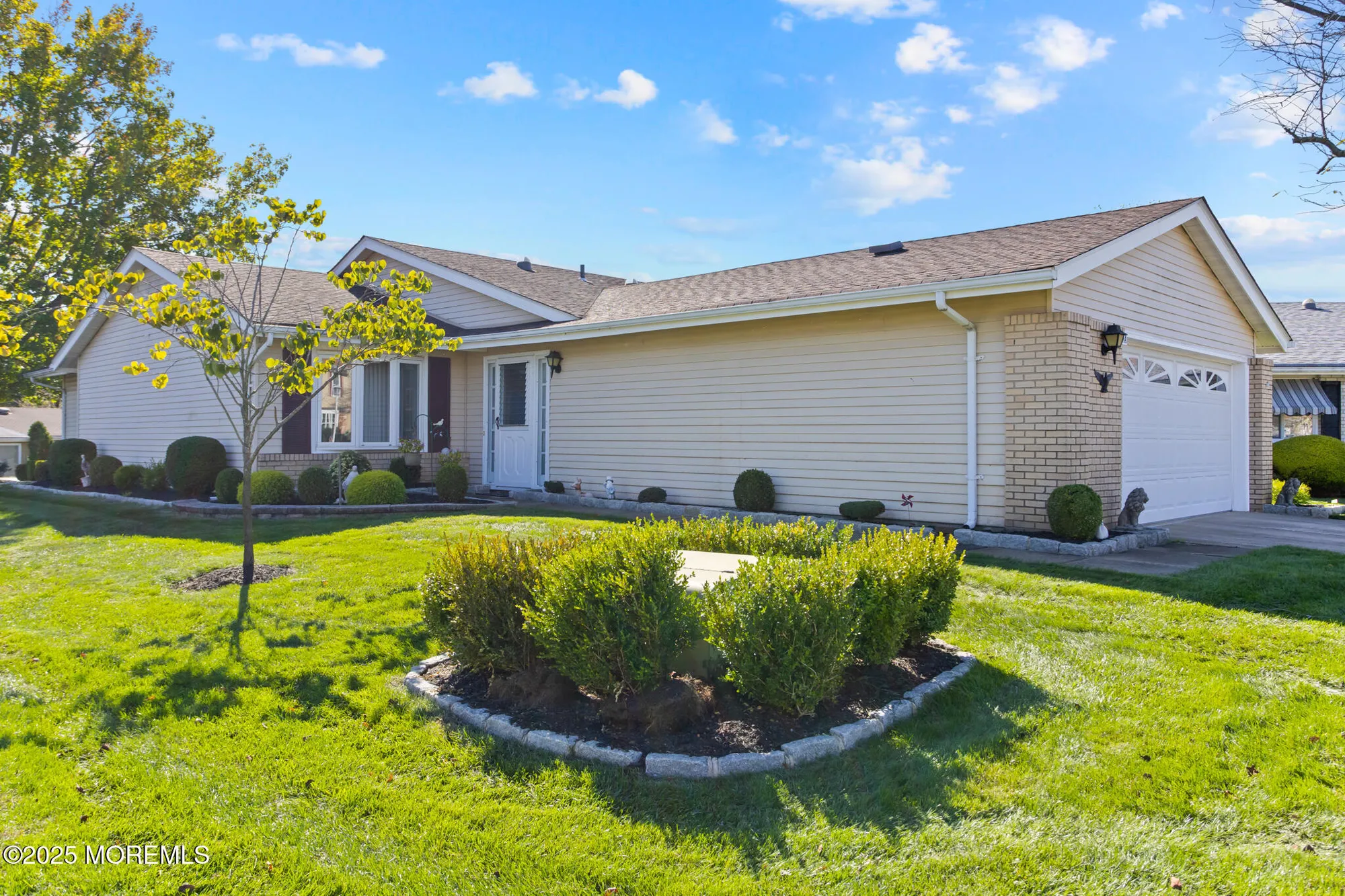 Property Slideshow image 1 of 26 | 349a jutland dr # 349a, Monroe, NJ, 08831