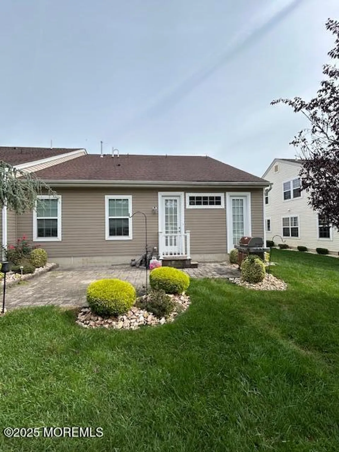 Property Slideshow image 4 of 18 | 35 timber hill dr, Monroe, NJ, 08831