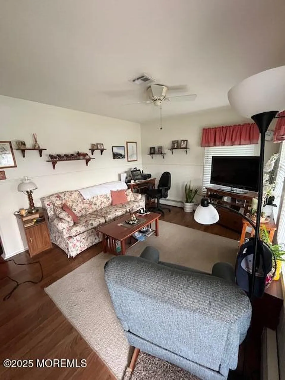 Property Slideshow image 9 of 25 | 39 innsbruck dr, Toms River, NJ, 08757