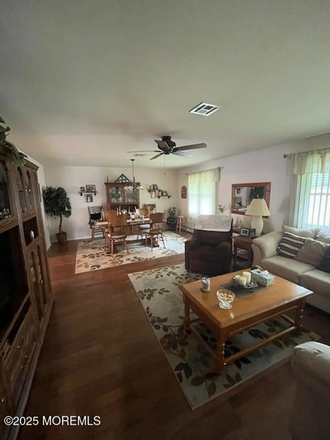 Property Slideshow image 11 of 25 | 39 innsbruck dr, Toms River, NJ, 08757