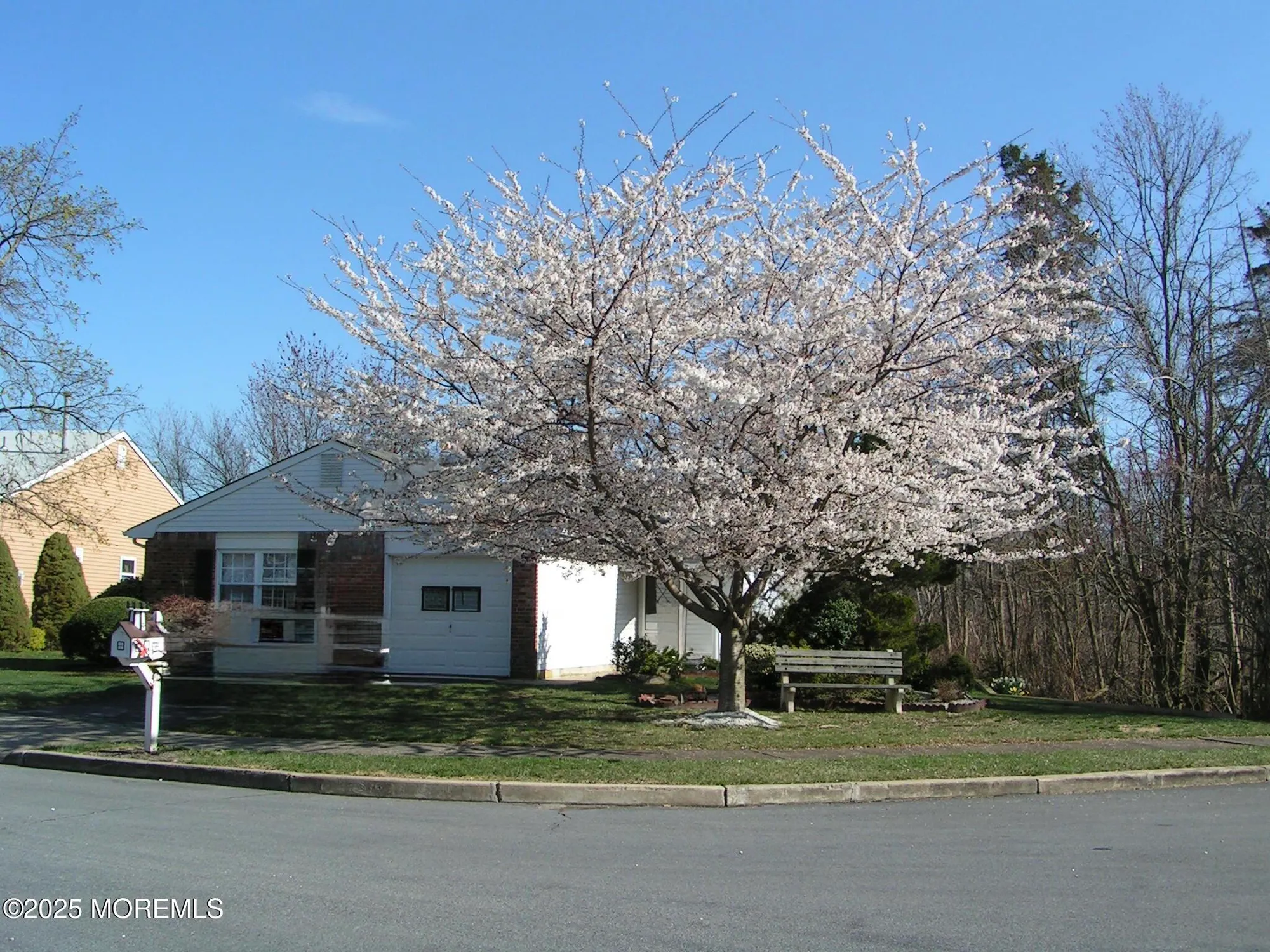 Property Slideshow image 4 of 23 | 69 mariner pl, Brick, NJ, 08723
