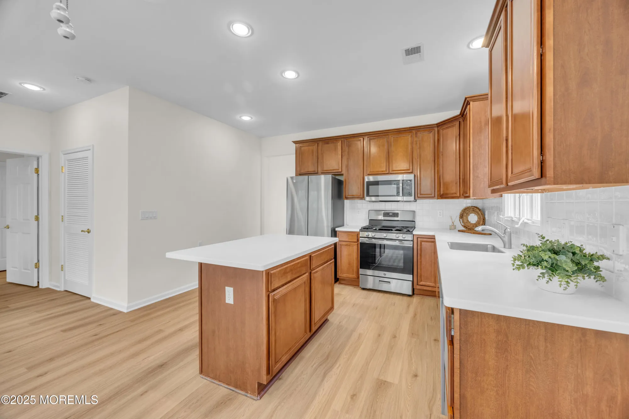 Property Slideshow image 12 of 56 | 106 rolling meadows blvd, Asbury Park, NJ, 07712