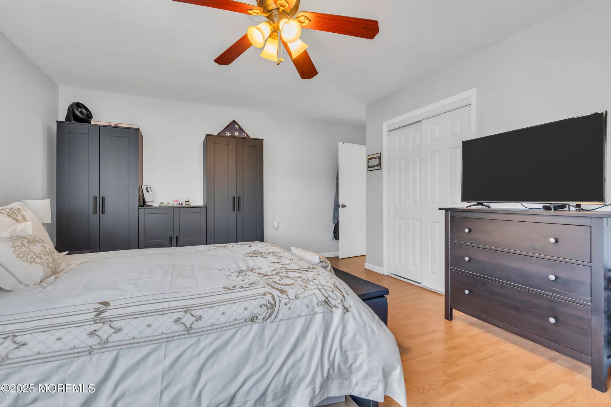 Property Slideshow image 16 of 25 | 9 morongo ct, Toms River, NJ, 08757