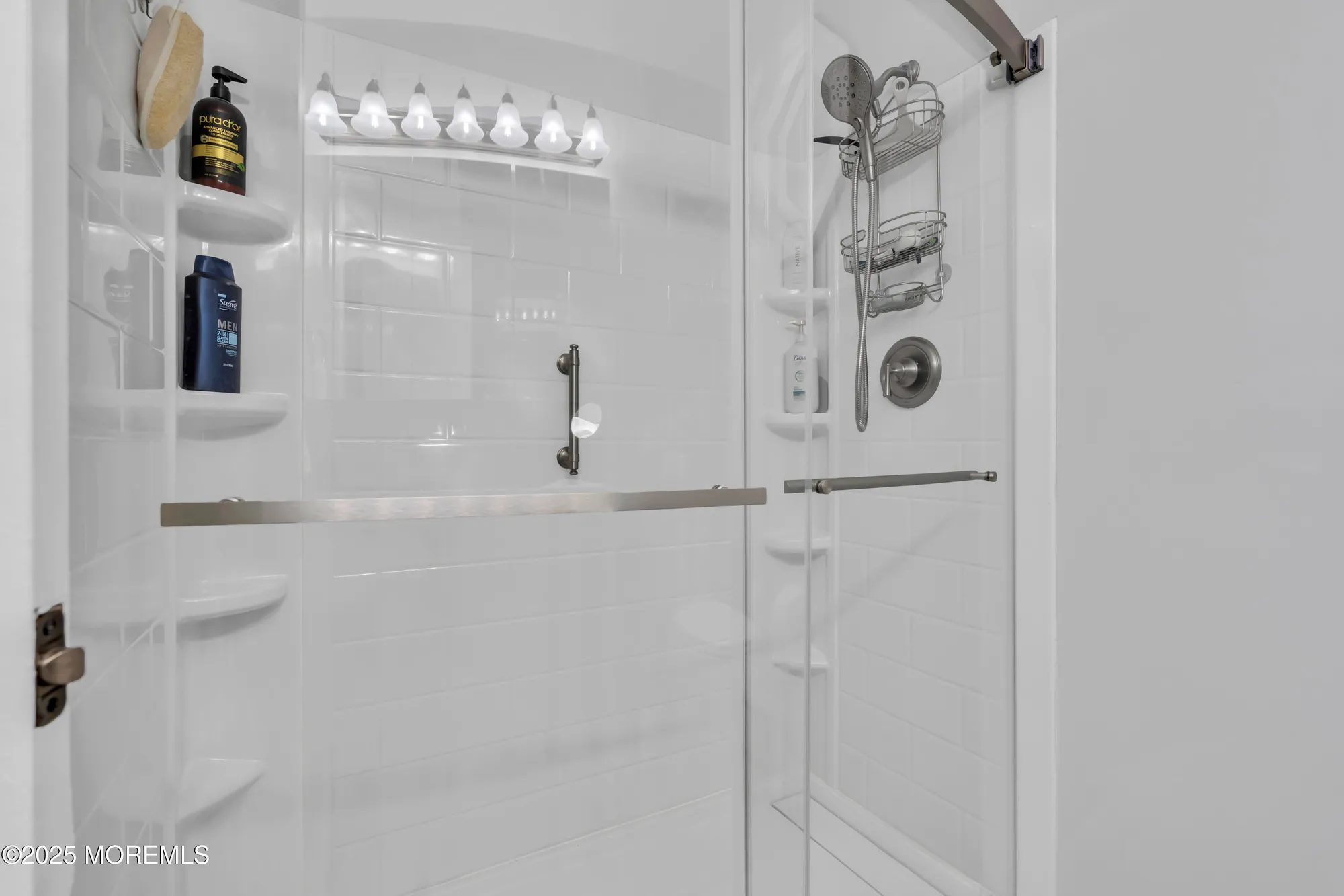 Property Slideshow image 14 of 25 | 9 morongo ct, Toms River, NJ, 08757