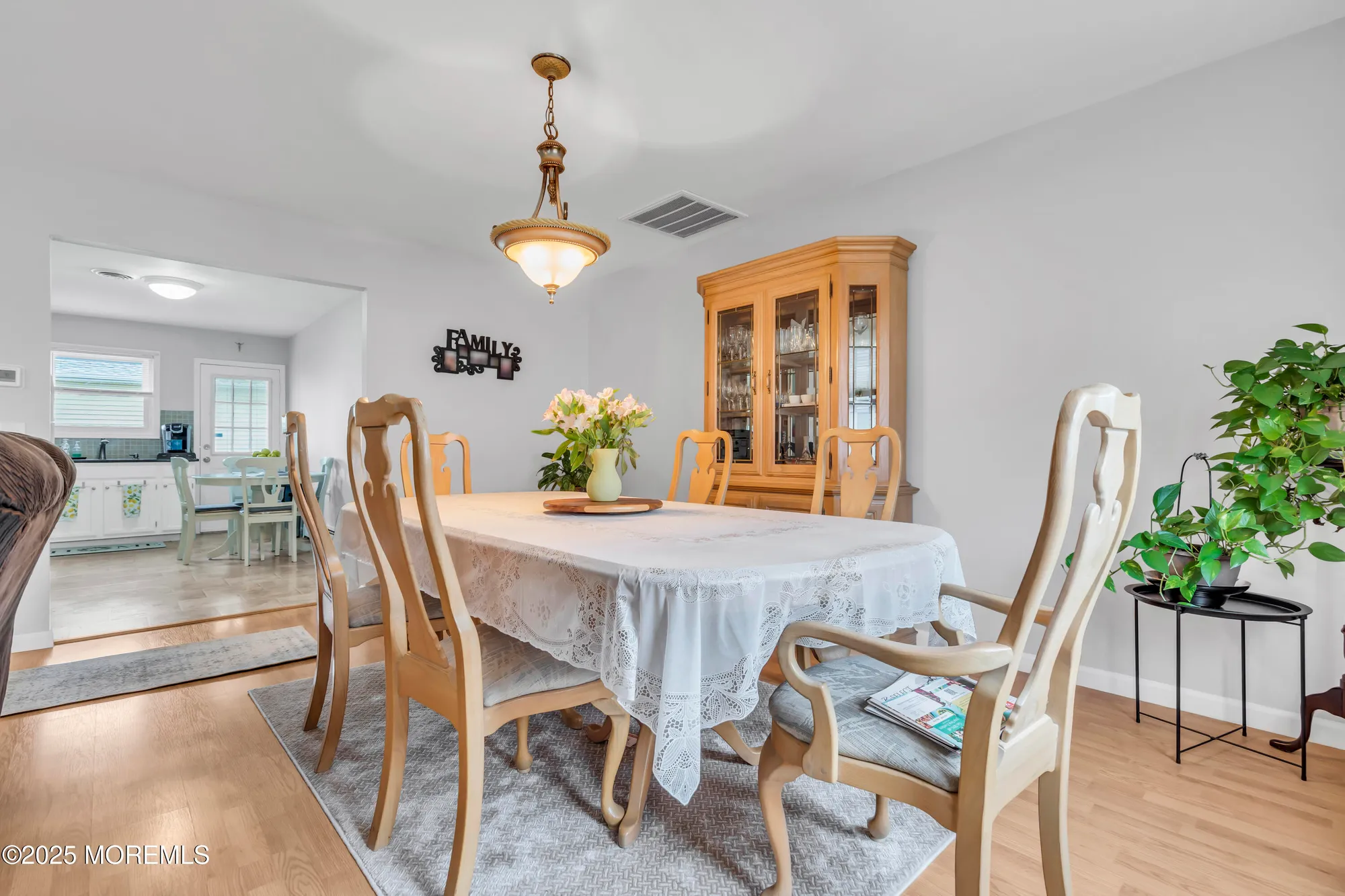 Property Slideshow image 9 of 25 | 9 morongo ct, Toms River, NJ, 08757