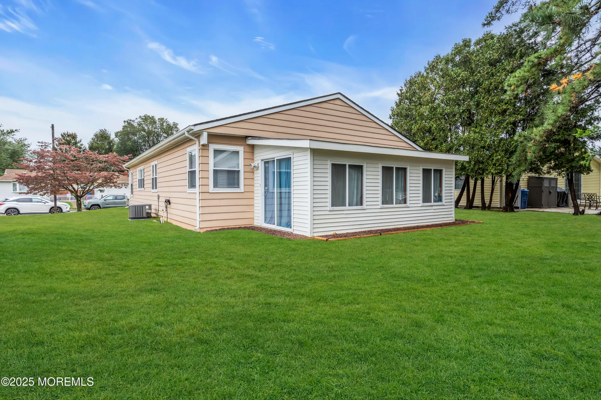 Property Slideshow image 22 of 25 | 9 morongo ct, Toms River, NJ, 08757