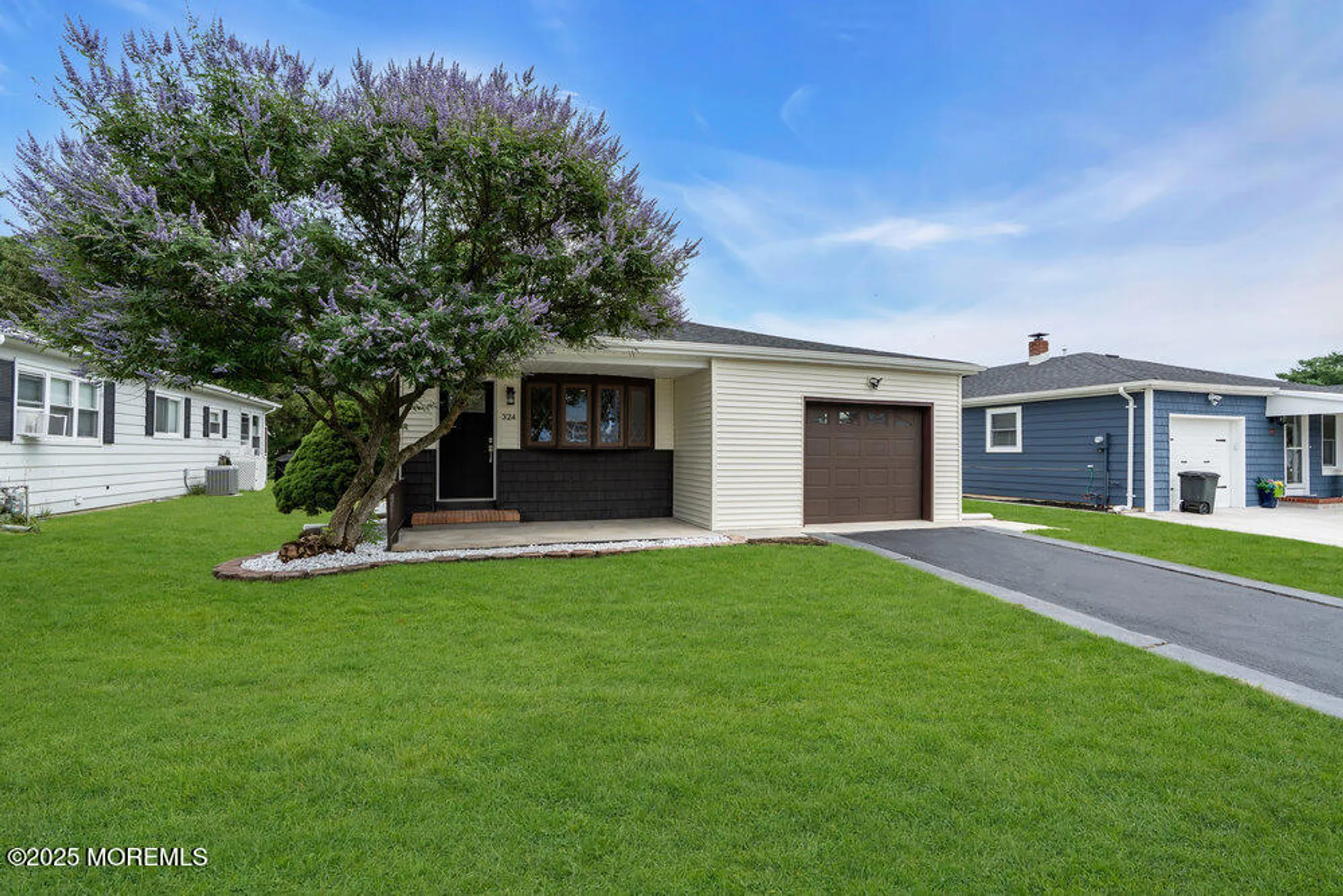 Property Slideshow image 16 of 69 | 324 barbados dr, Toms River, NJ, 08757