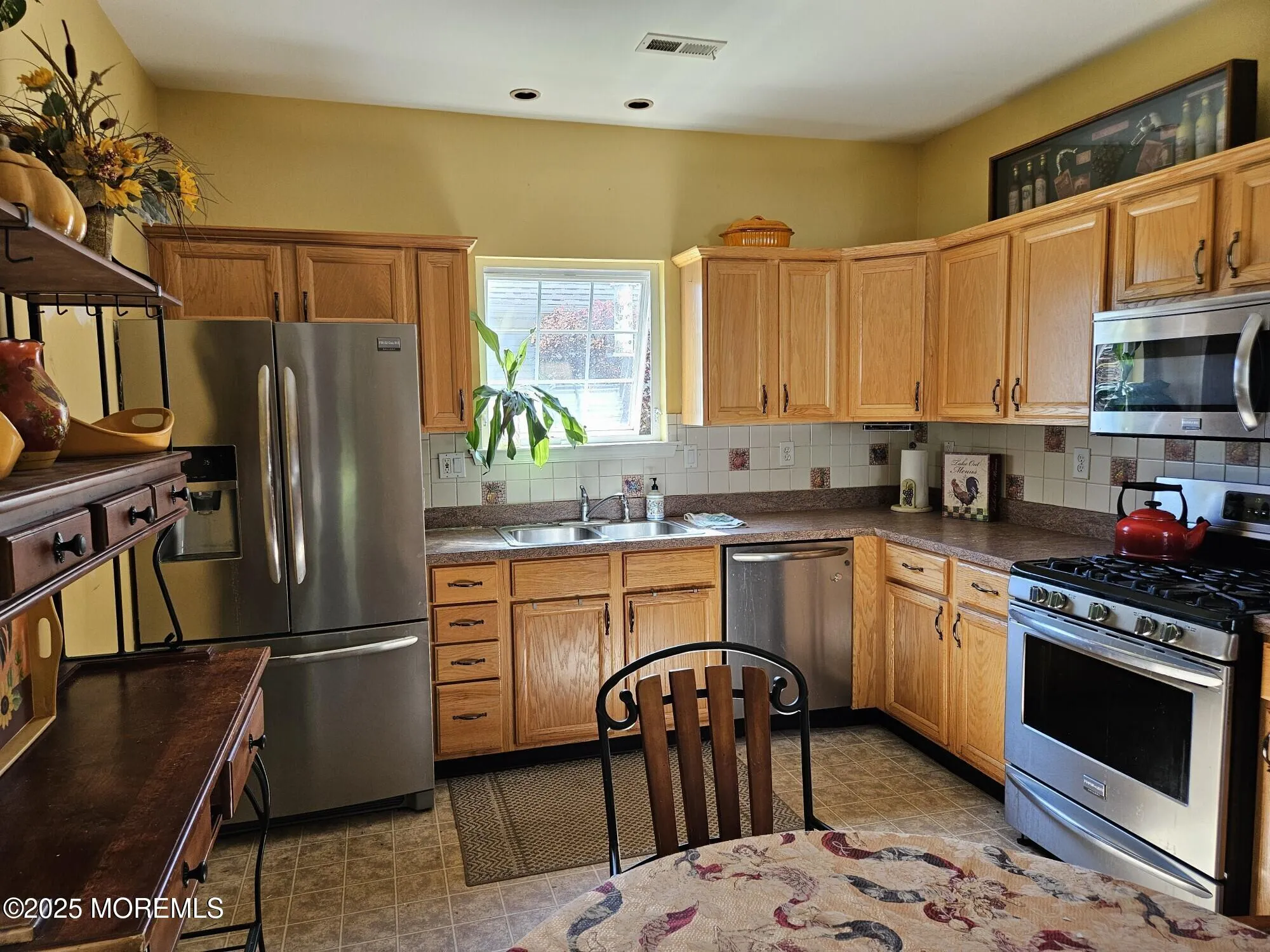 Property Slideshow image 8 of 17 | 32 gabriella cir, Manchester, NJ, 08759