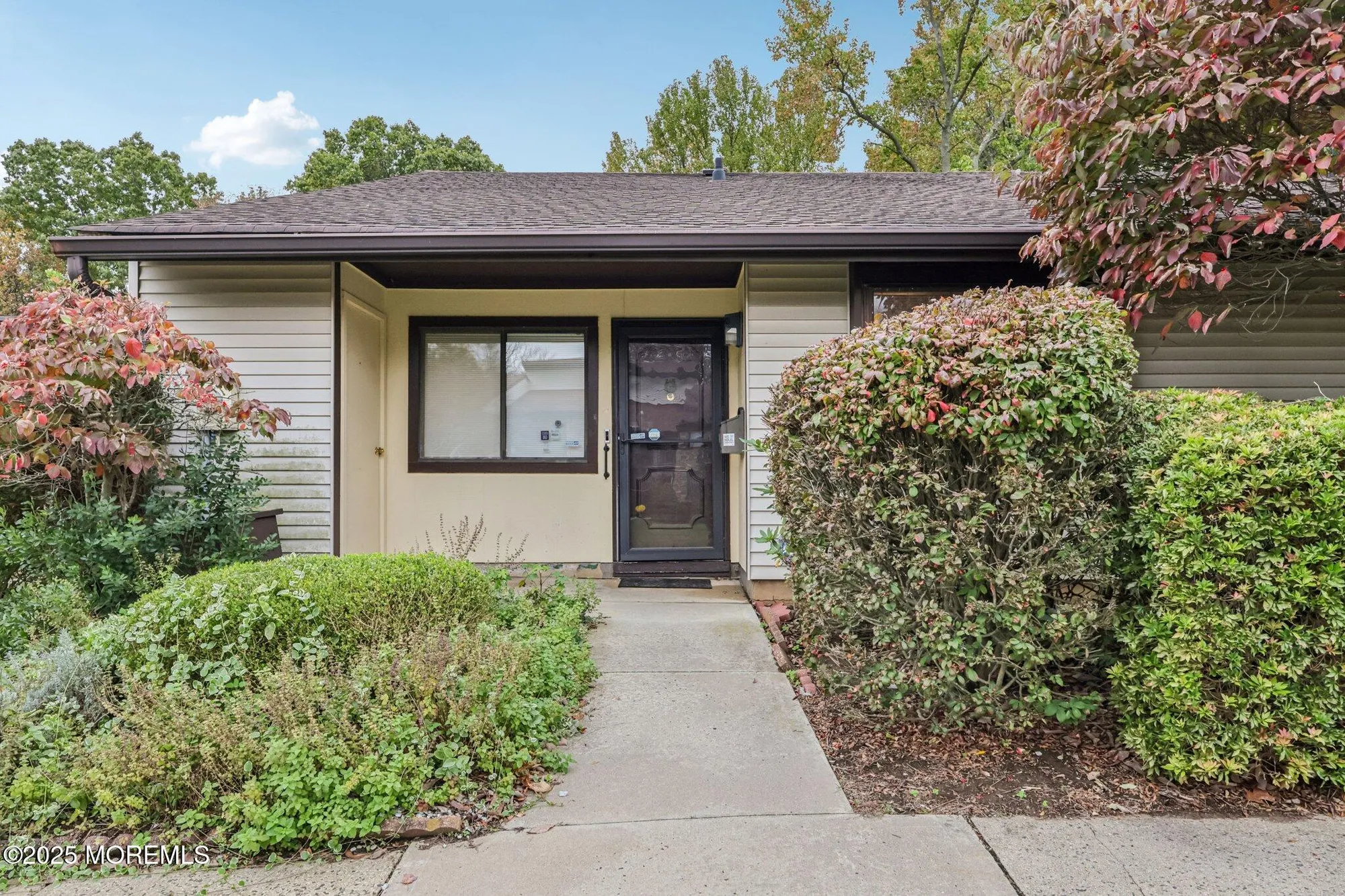 Property Slideshow image 3 of 45 | 150 amberly dr a, Manalapan, NJ, 07726