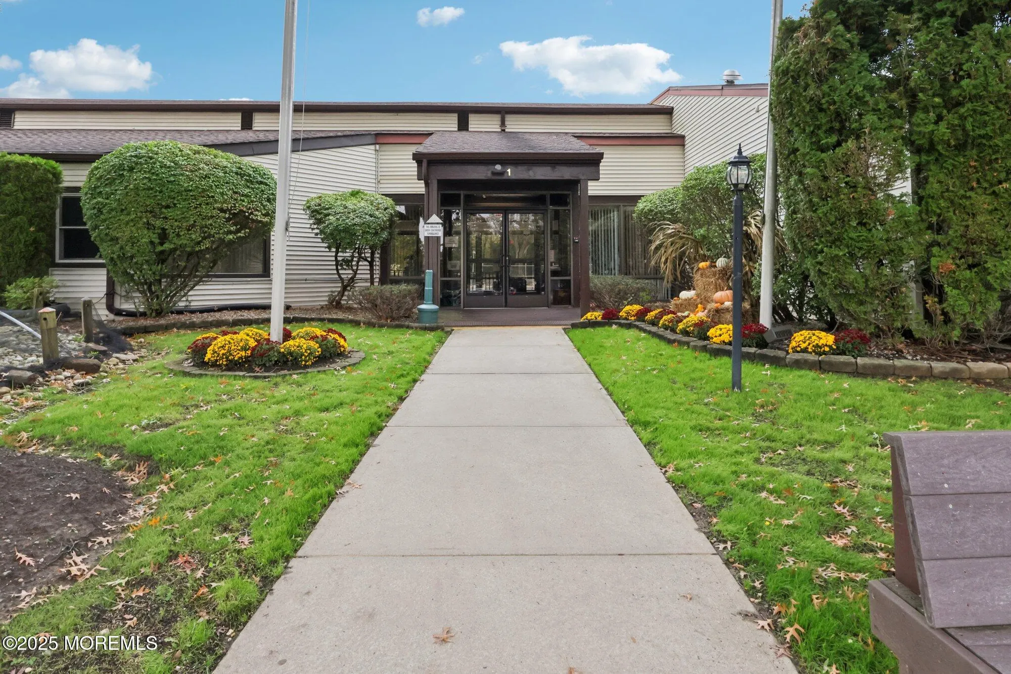 Property Slideshow image 41 of 45 | 150 amberly dr a, Manalapan, NJ, 07726