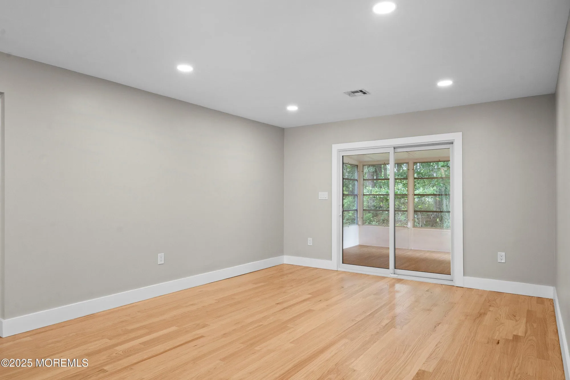 Property Slideshow image 9 of 48 | 97 yorkwood dr, Brick, NJ, 08723