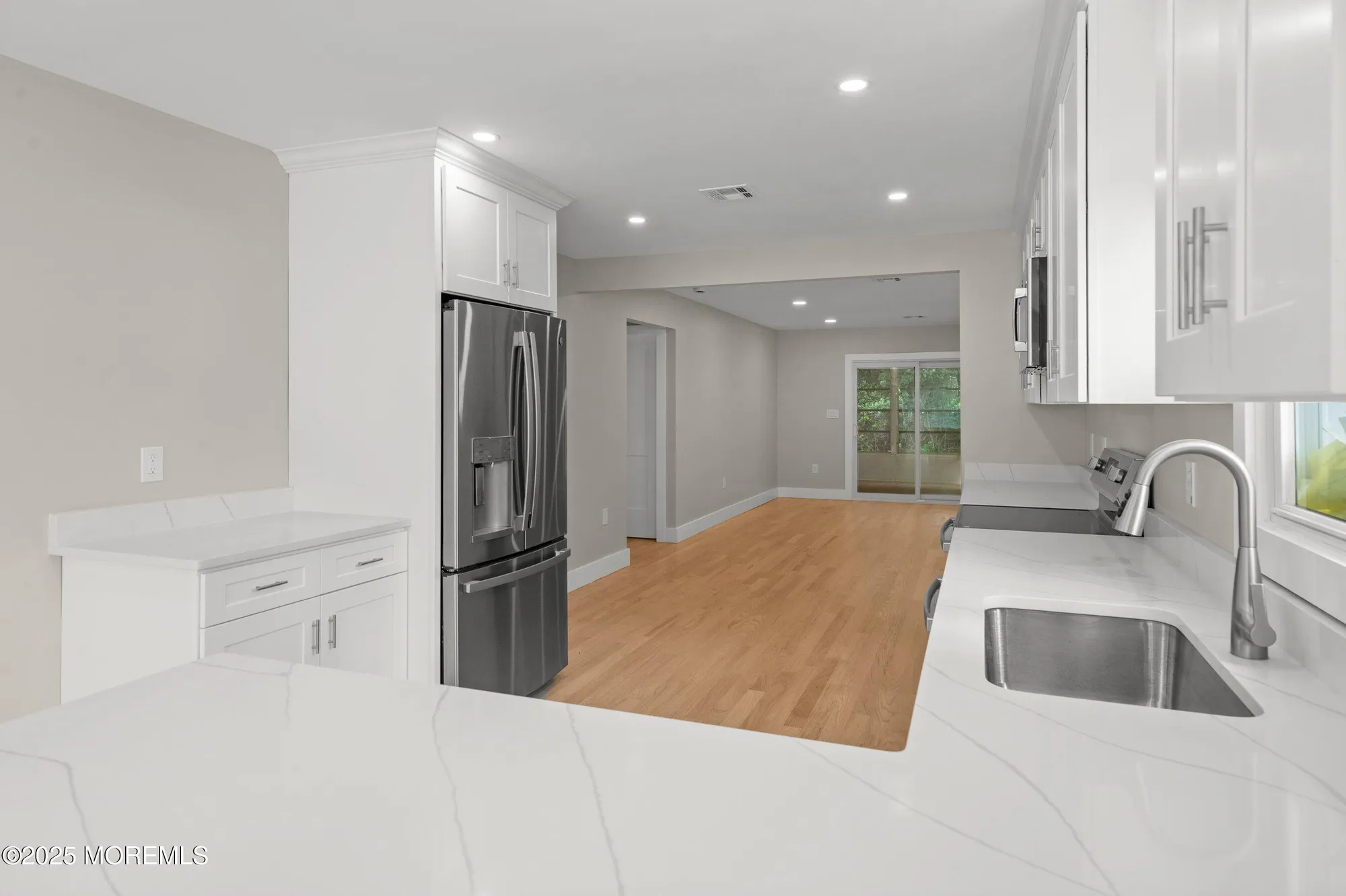 Property Slideshow image 18 of 48 | 97 yorkwood dr, Brick, NJ, 08723