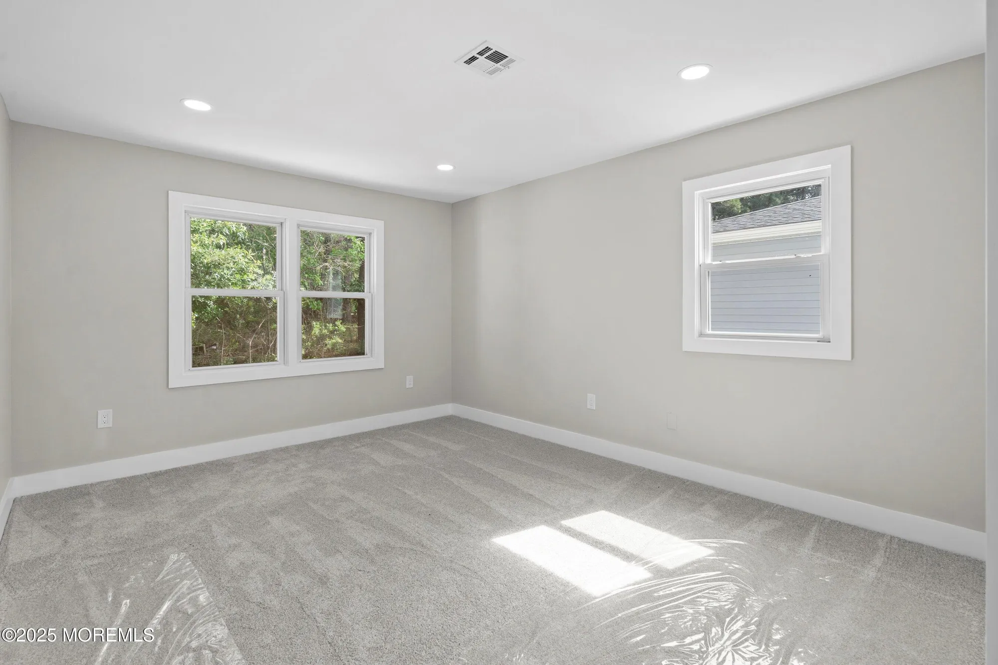 Property Slideshow image 20 of 48 | 97 yorkwood dr, Brick, NJ, 08723
