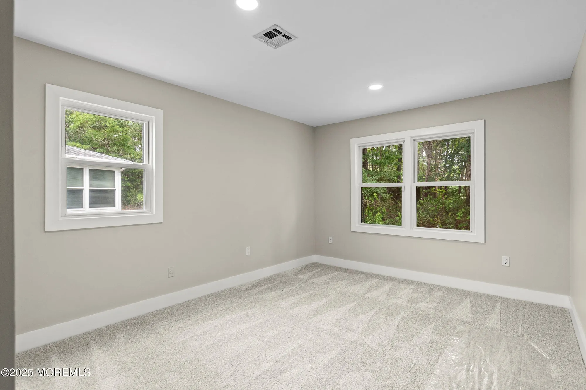 Property Slideshow image 25 of 48 | 97 yorkwood dr, Brick, NJ, 08723