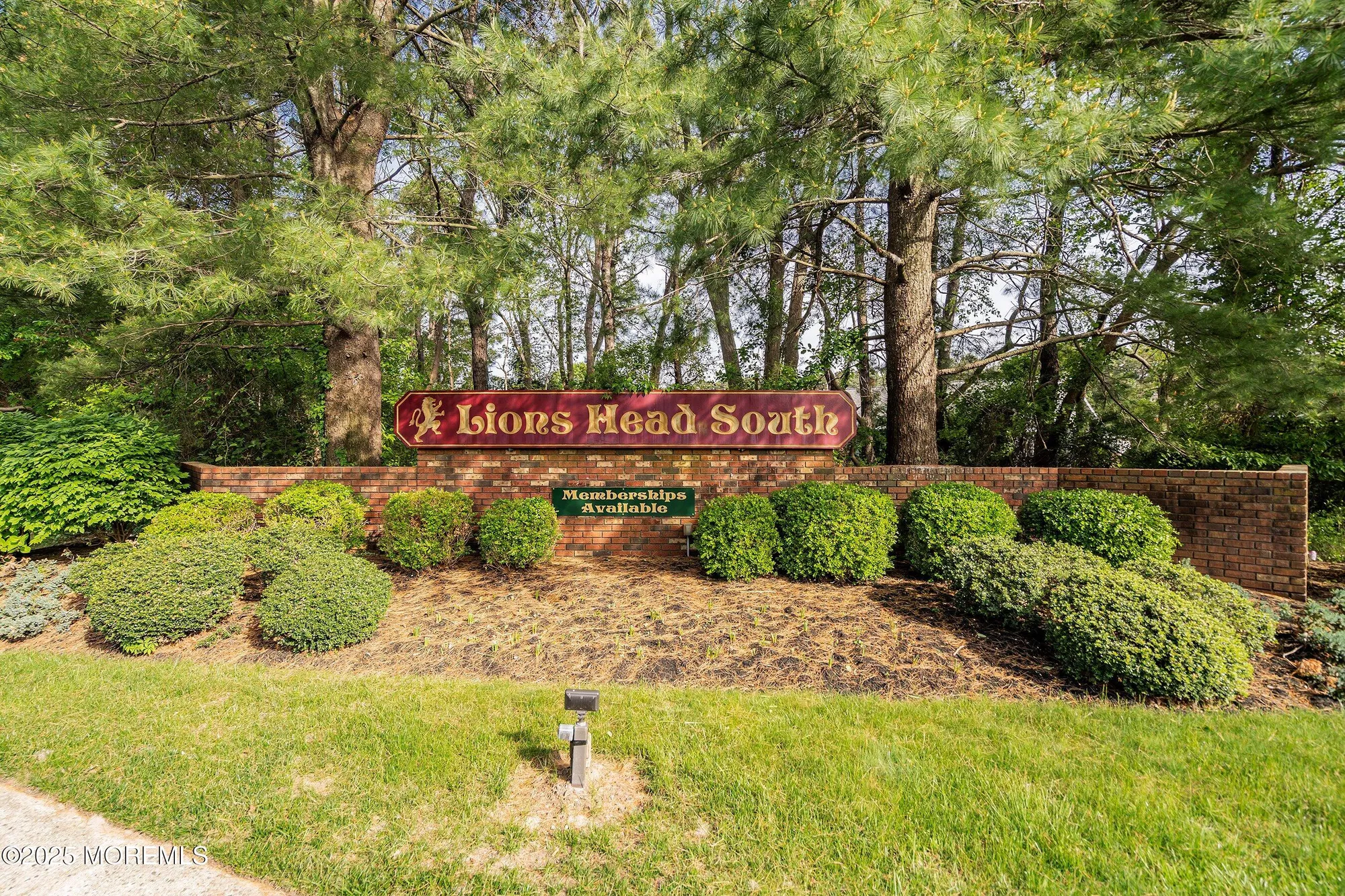 Property Slideshow image 32 of 48 | 97 yorkwood dr, Brick, NJ, 08723