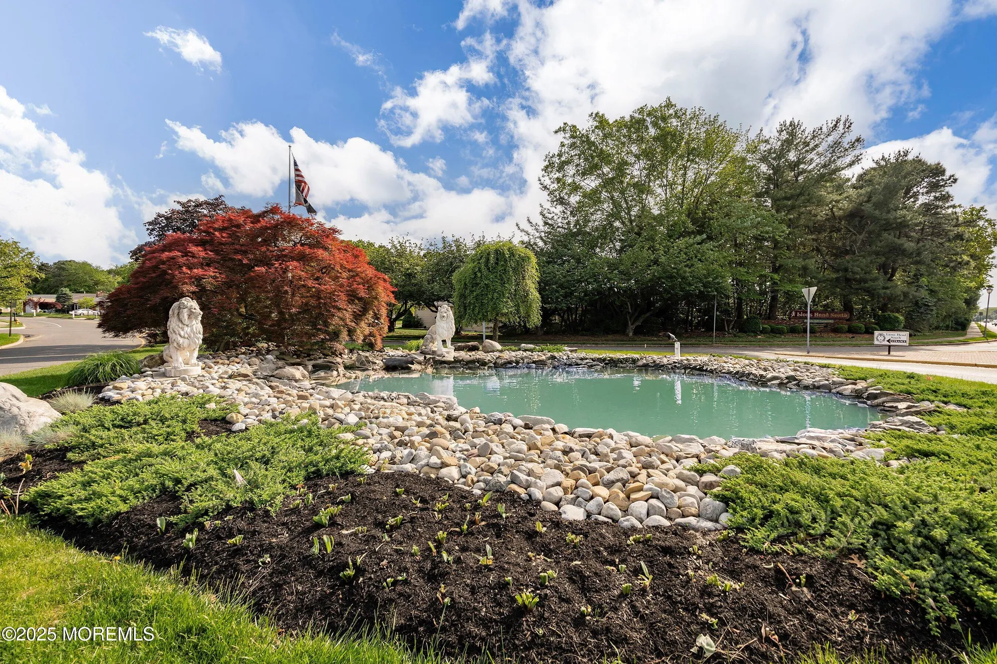 Property Slideshow image 33 of 48 | 97 yorkwood dr, Brick, NJ, 08723