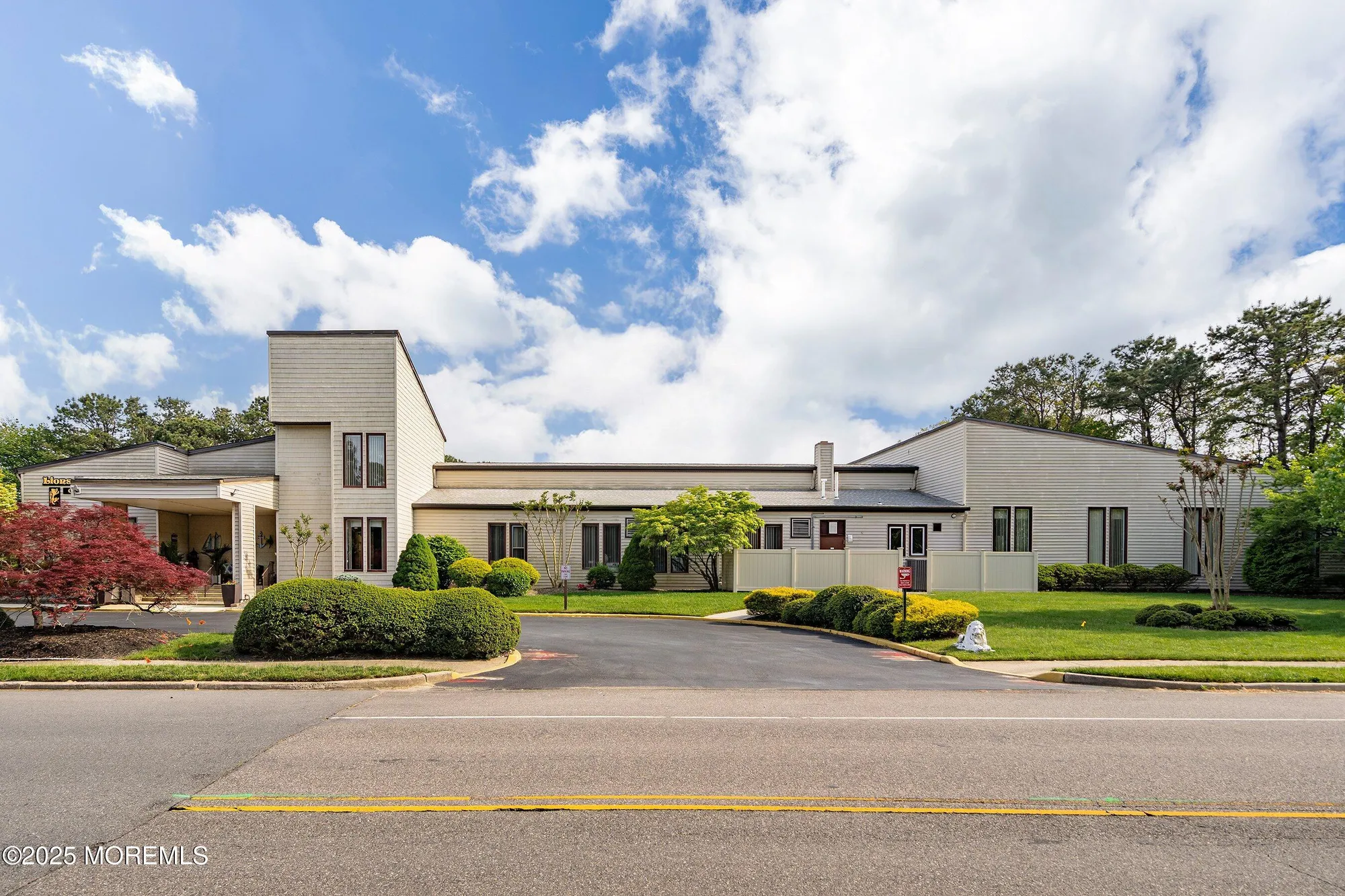 Property Slideshow image 36 of 48 | 97 yorkwood dr, Brick, NJ, 08723