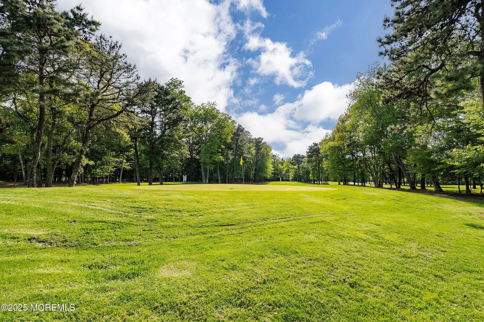 Property Slideshow image 48 of 48 | 97 yorkwood dr, Brick, NJ, 08723