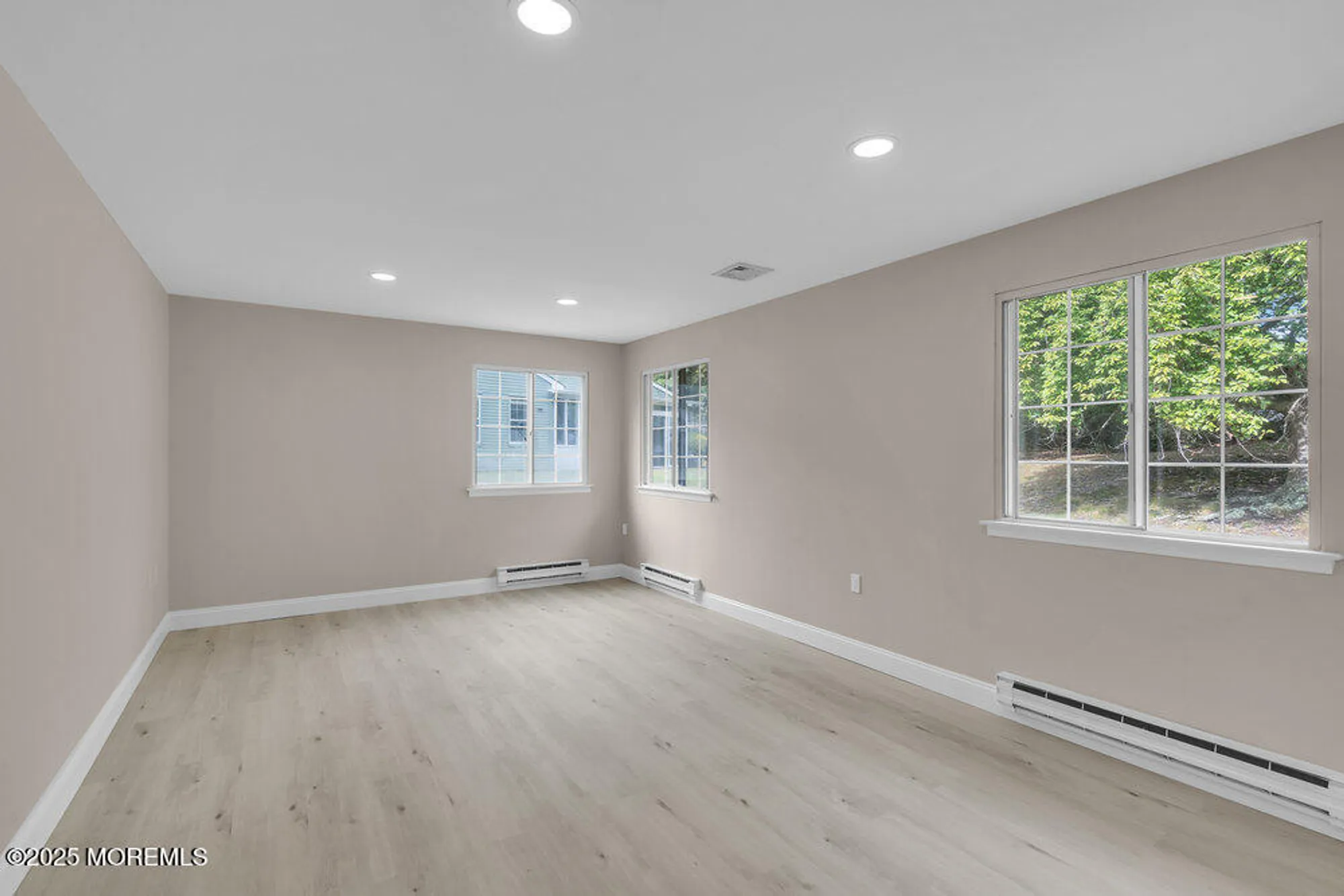 Property Slideshow image 20 of 28 | 9 juniper ln 50, Whiting, NJ, 08759