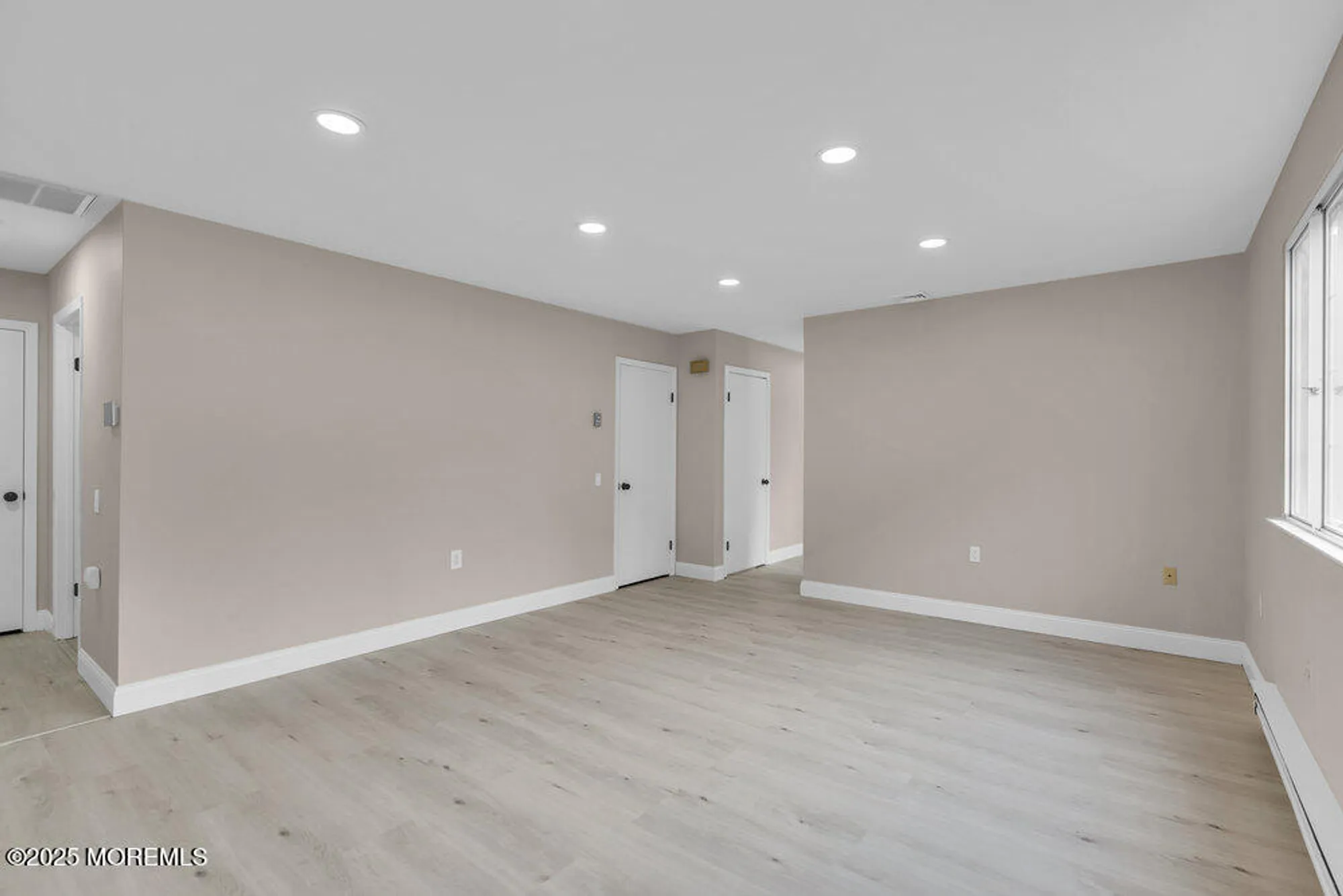 Property Slideshow image 8 of 28 | 9 juniper ln 50, Whiting, NJ, 08759