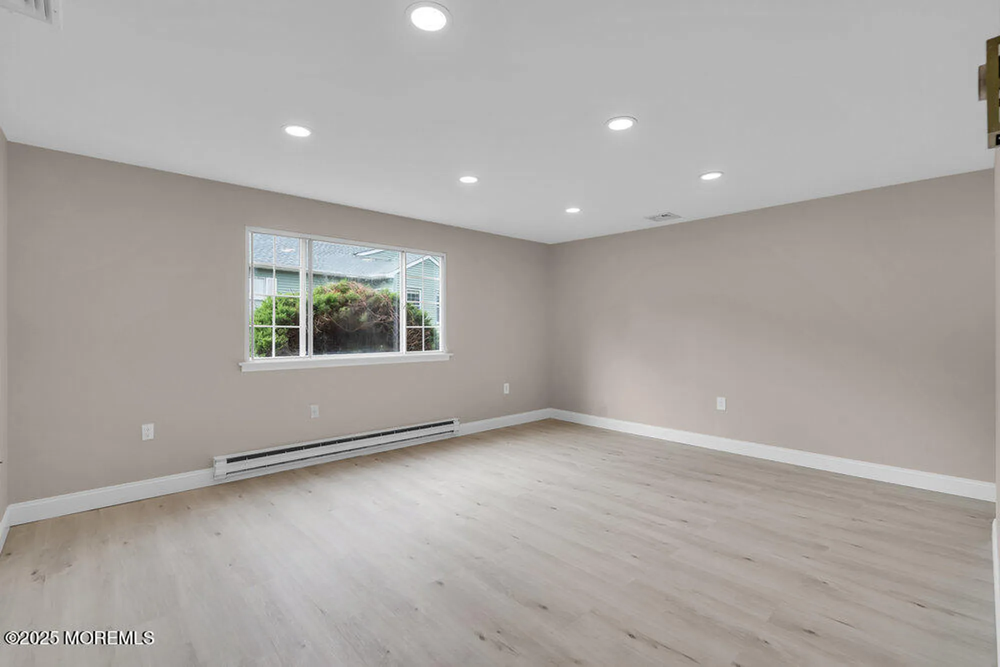 Property Slideshow image 10 of 28 | 9 juniper ln 50, Whiting, NJ, 08759