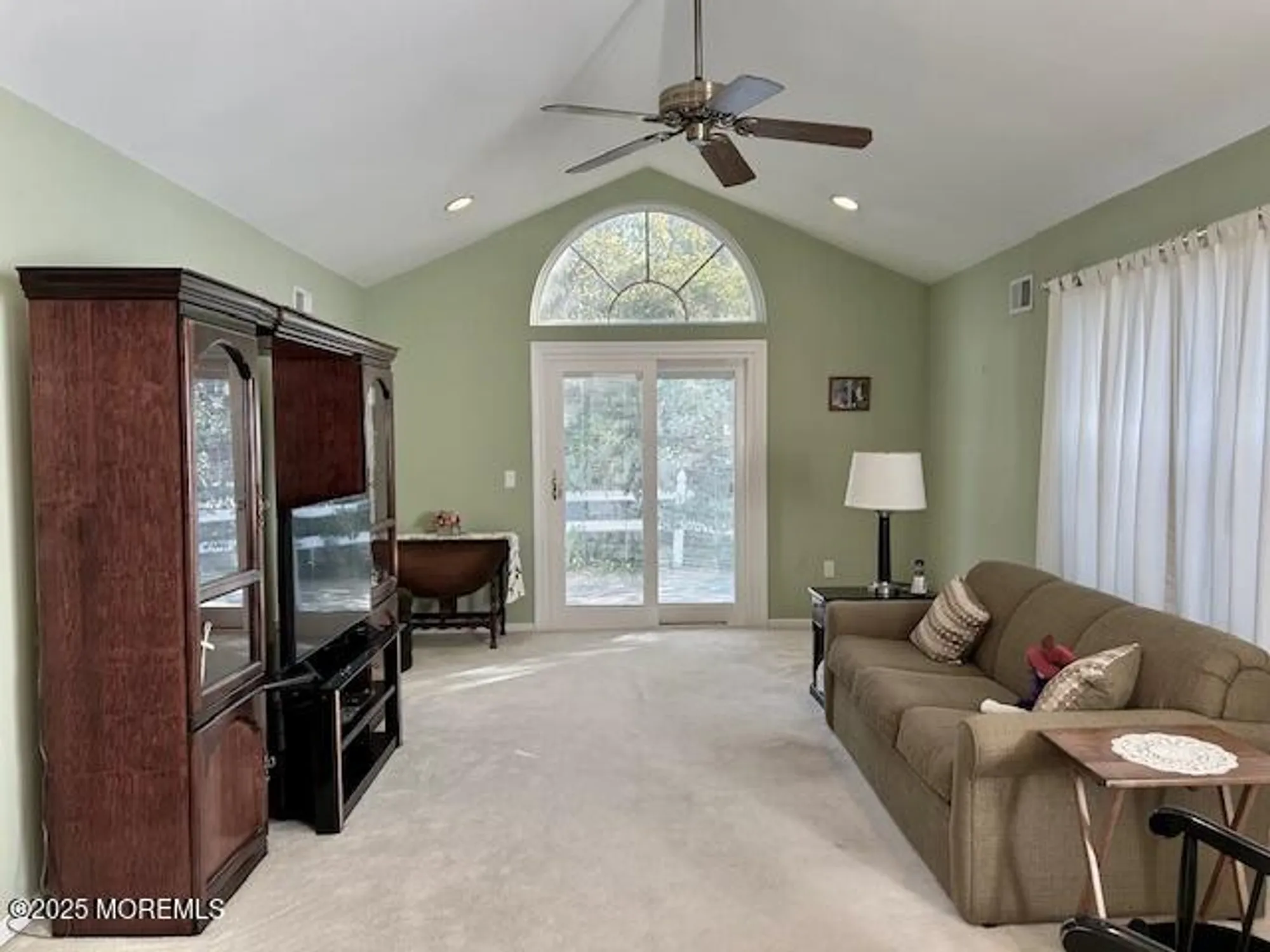 Property Slideshow image 10 of 19 | 2430 woodbine ln, Toms River, NJ, 08755