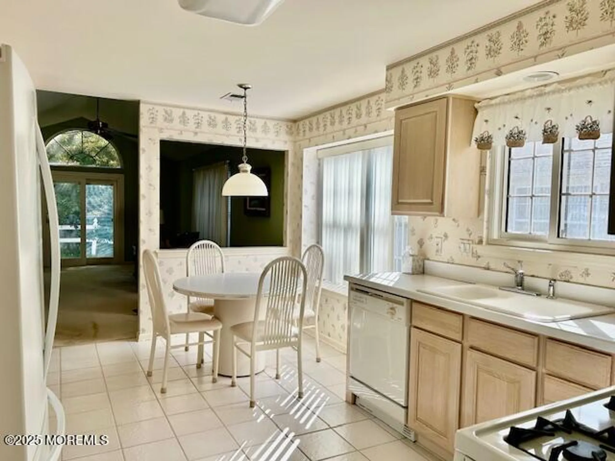 Property Slideshow image 7 of 19 | 2430 woodbine ln, Toms River, NJ, 08755