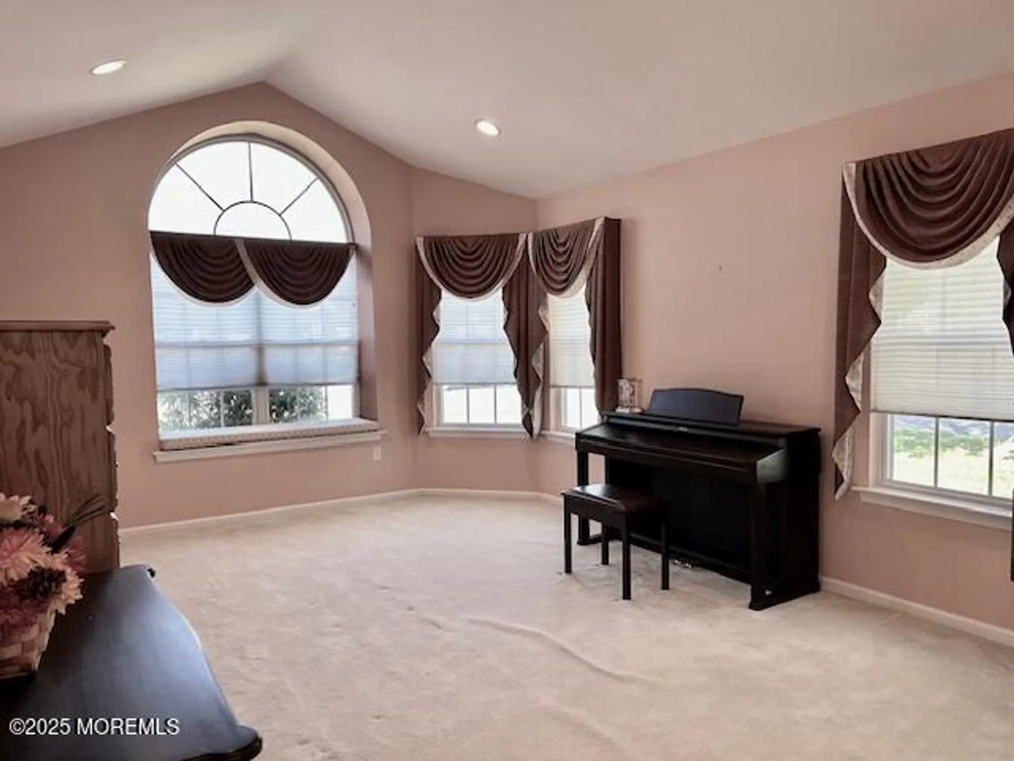 Property Slideshow image 4 of 19 | 2430 woodbine ln, Toms River, NJ, 08755