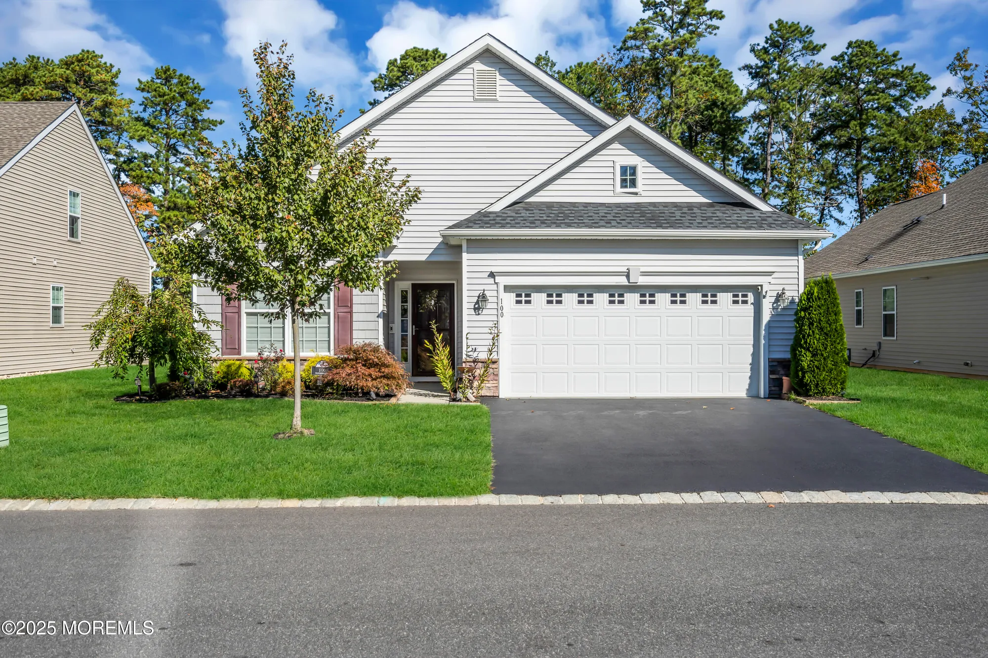 Property Slideshow image 8 of 44 | 100 woodside ln, Whiting, NJ, 08759