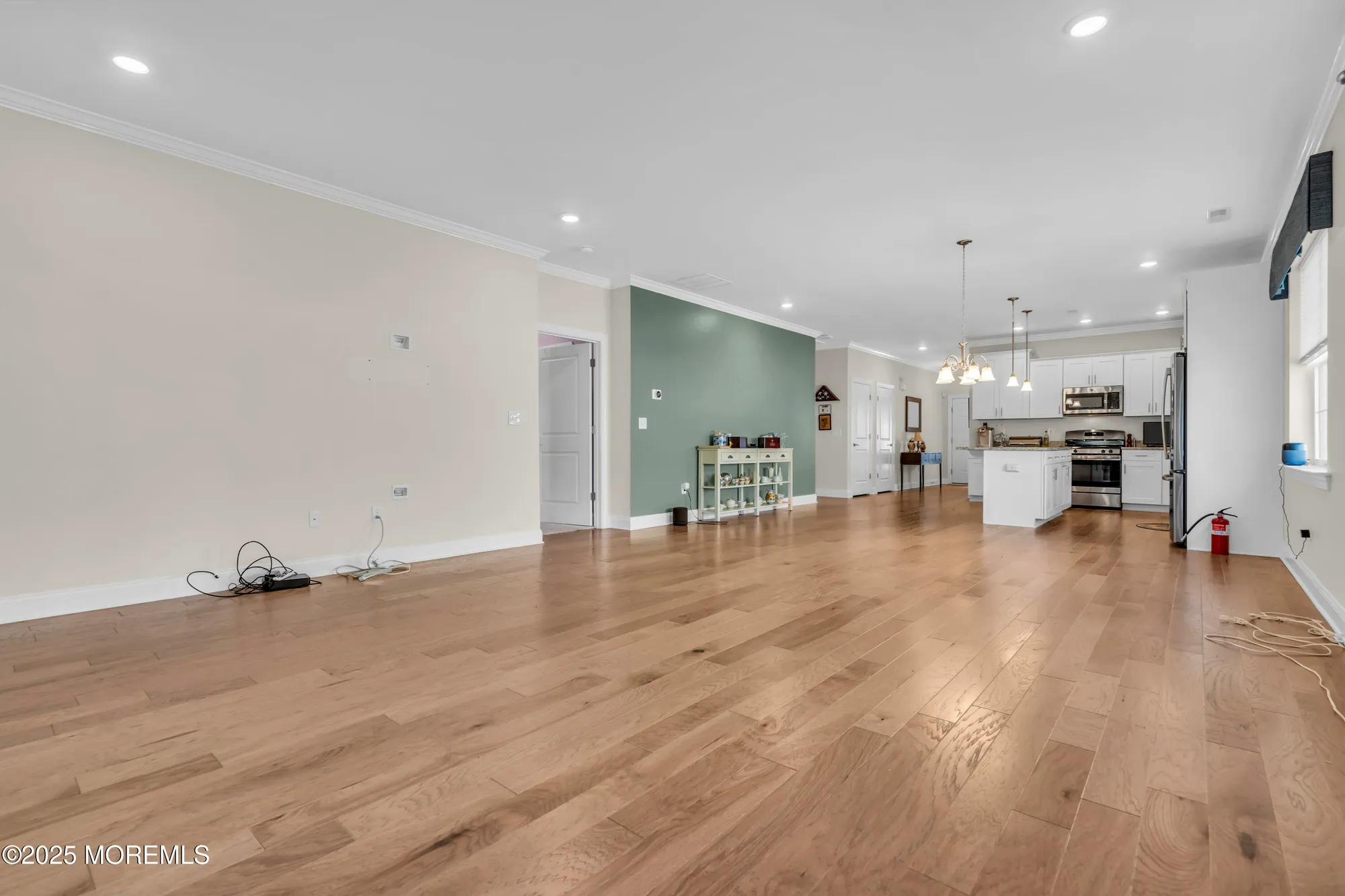 Property Slideshow image 31 of 44 | 100 woodside ln, Whiting, NJ, 08759