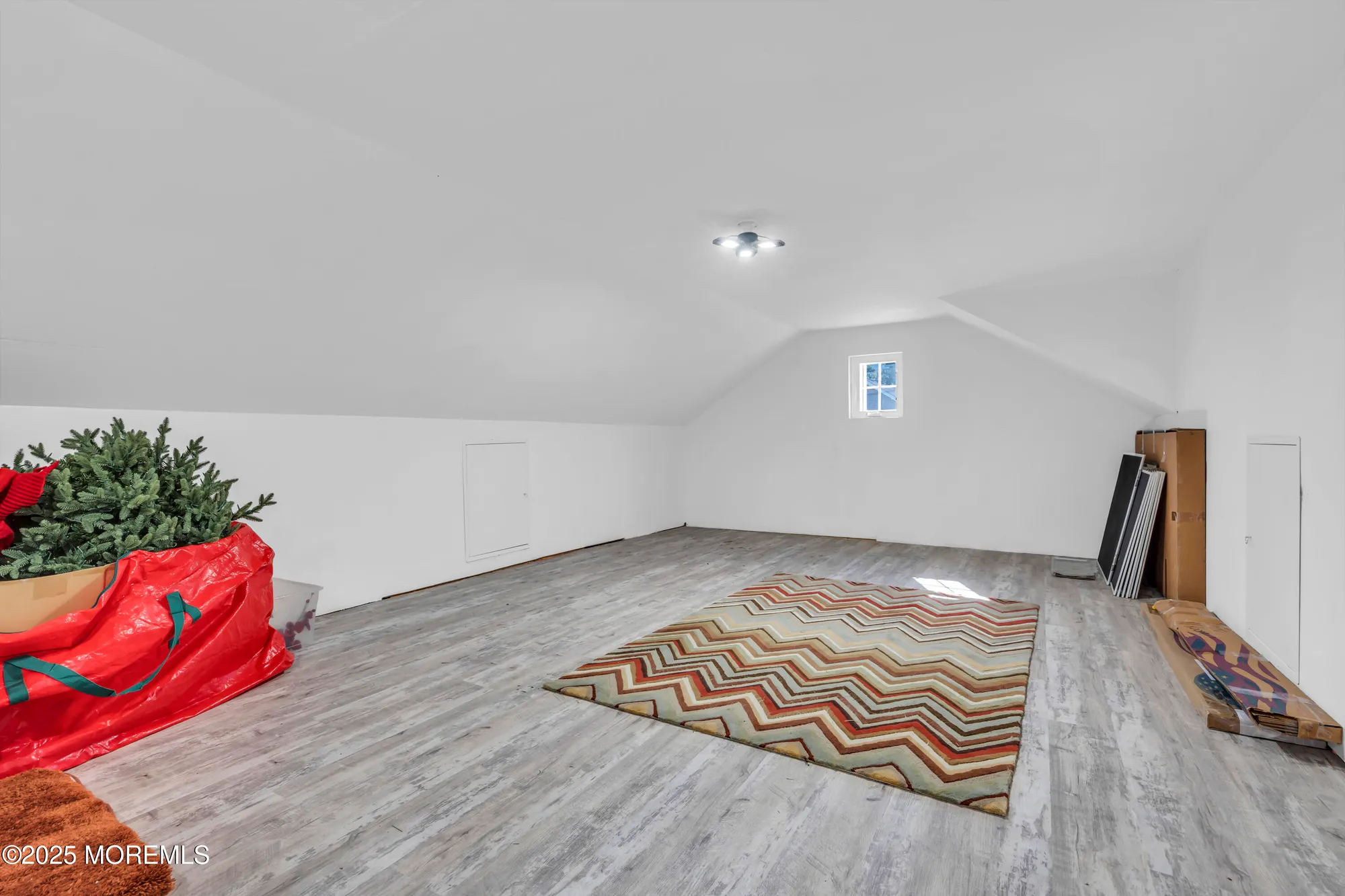 Property Slideshow image 37 of 44 | 100 woodside ln, Whiting, NJ, 08759