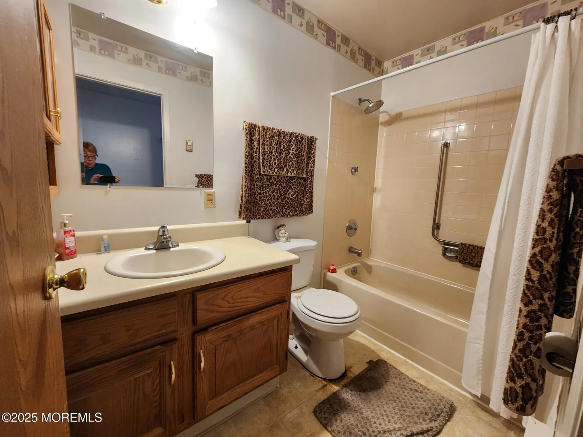 Property Slideshow image 8 of 9 | 8a ardsley ave # 64, Whiting, NJ, 08759