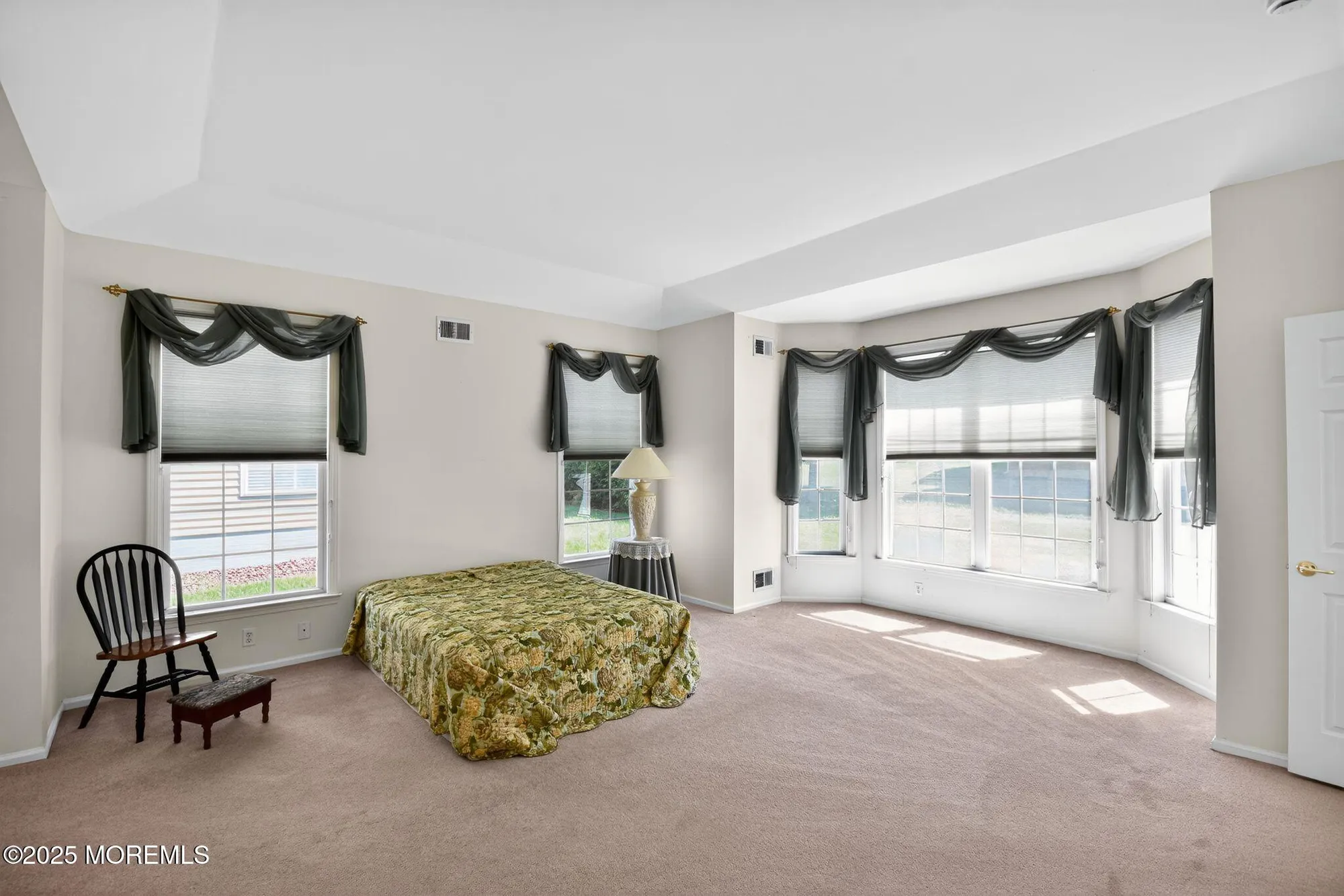 Property Slideshow image 15 of 32 | 211 bradwick way, Marlboro, NJ, 07746