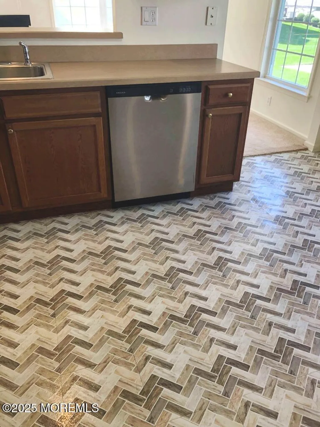 Property Slideshow image 23 of 32 | 211 bradwick way, Marlboro, NJ, 07746