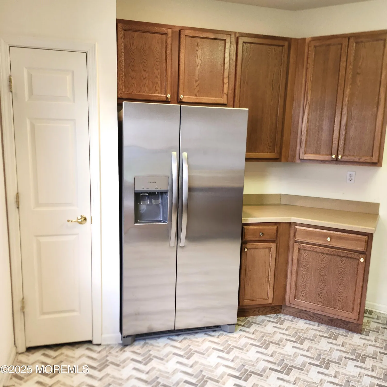 Property Slideshow image 21 of 32 | 211 bradwick way, Marlboro, NJ, 07746