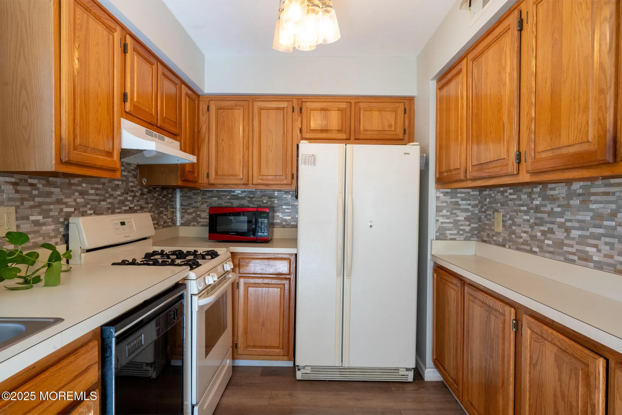 Property Slideshow image 8 of 15 | 13 sedgwick sq, Jackson, NJ, 08527